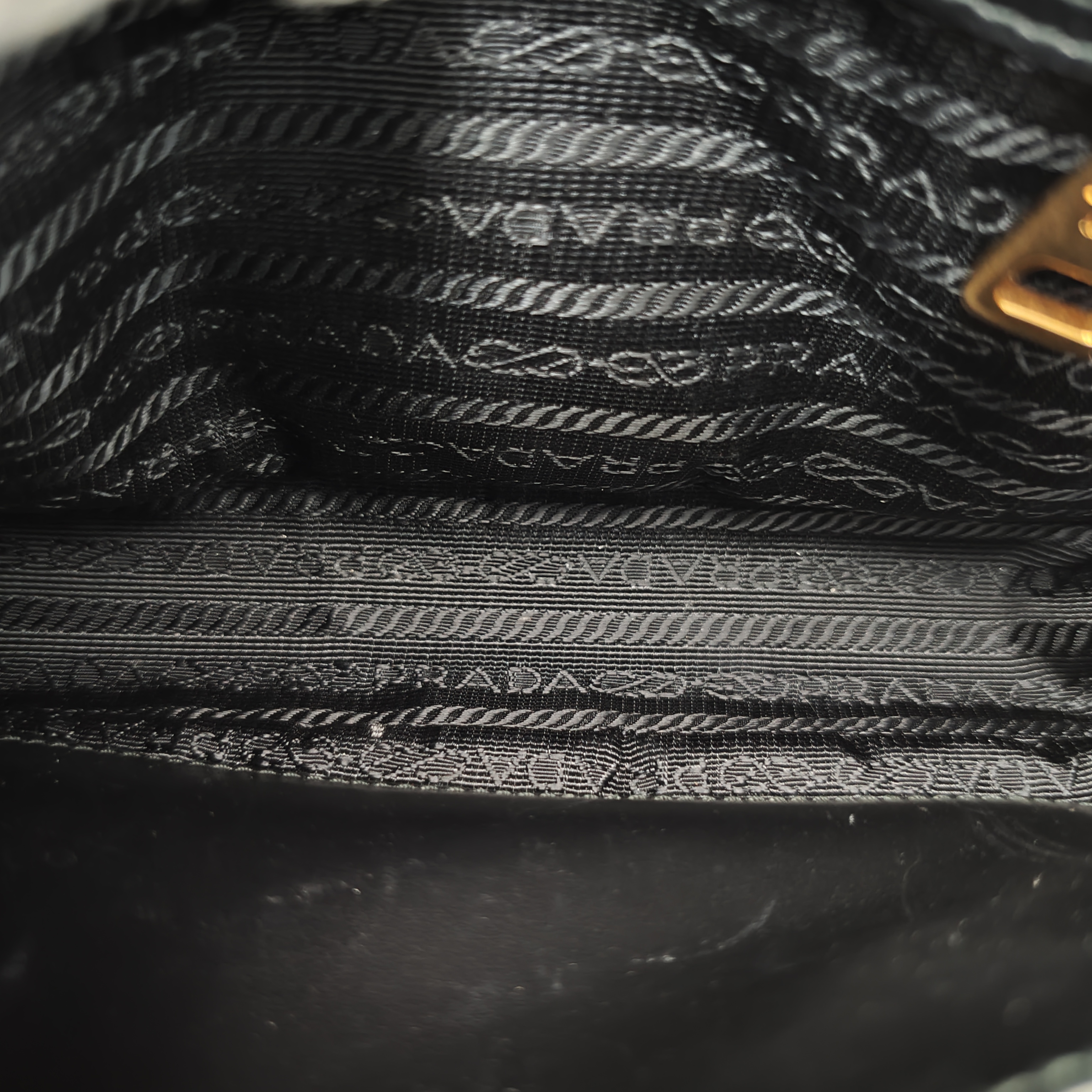 【*Shipped from: China*】PRADA Leather Shoulder Bag — view 8