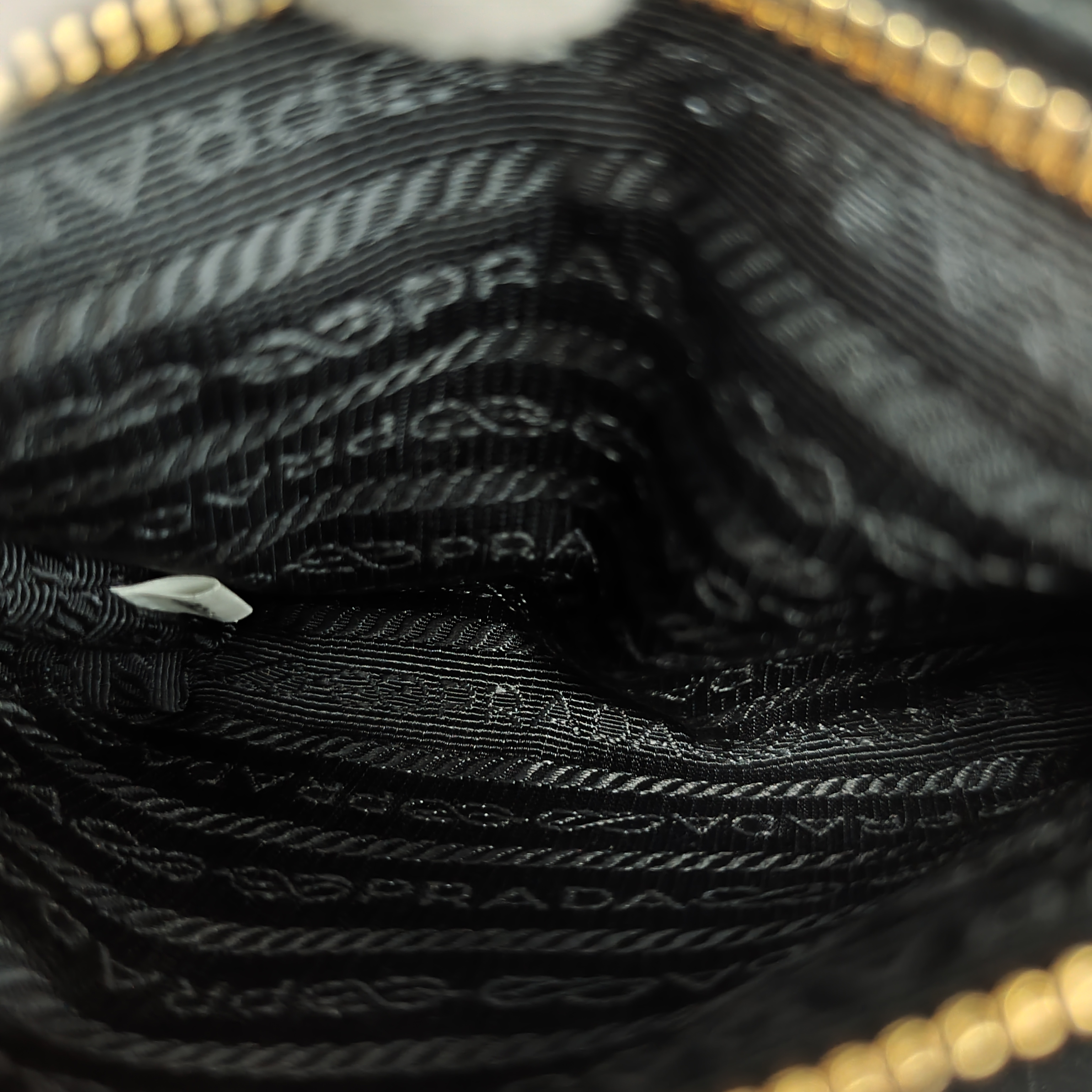 【*Shipped from: China*】PRADA Leather Shoulder Bag — view 10