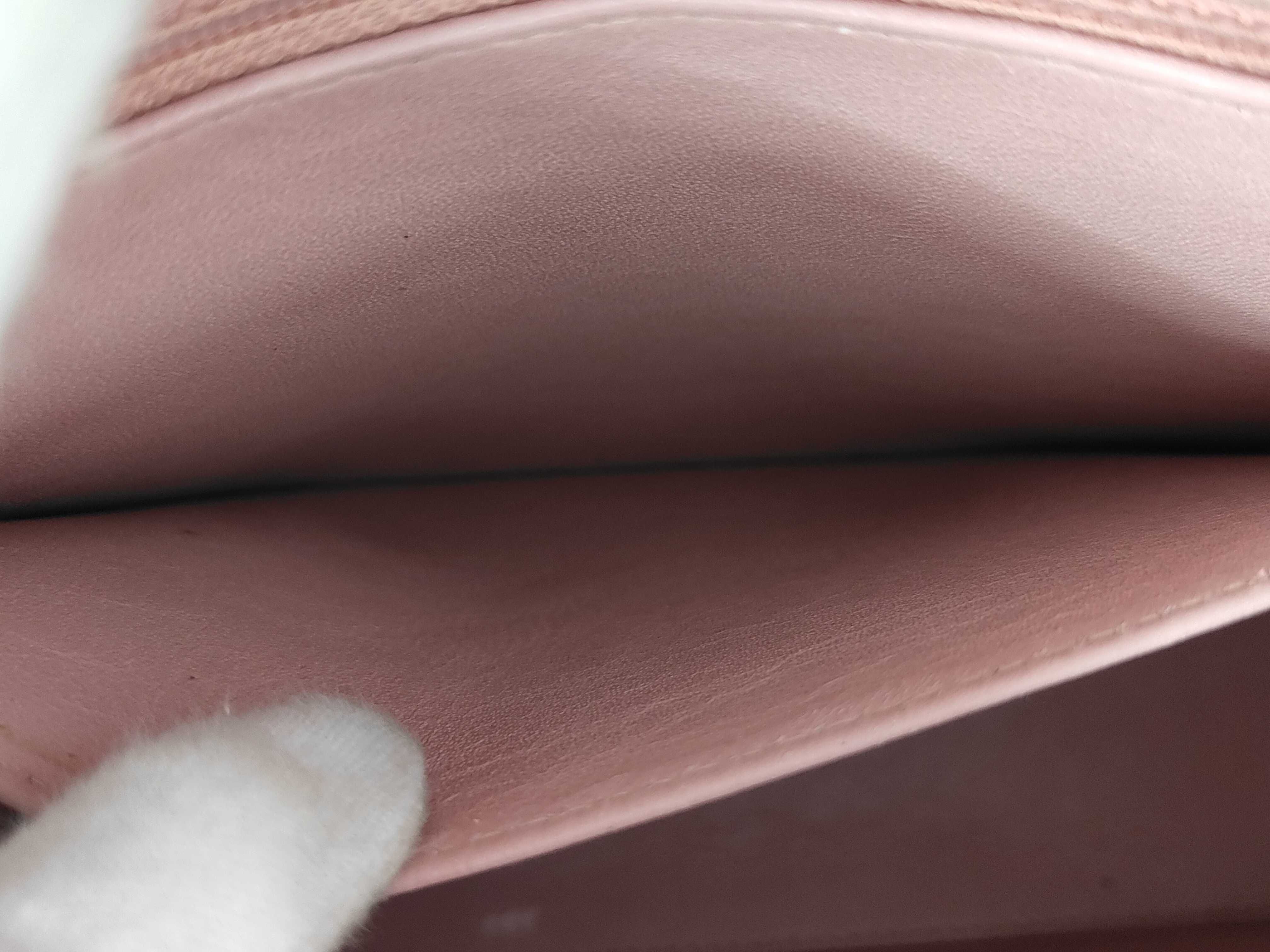 Matelassé Pink Shoulder Bag — view 11