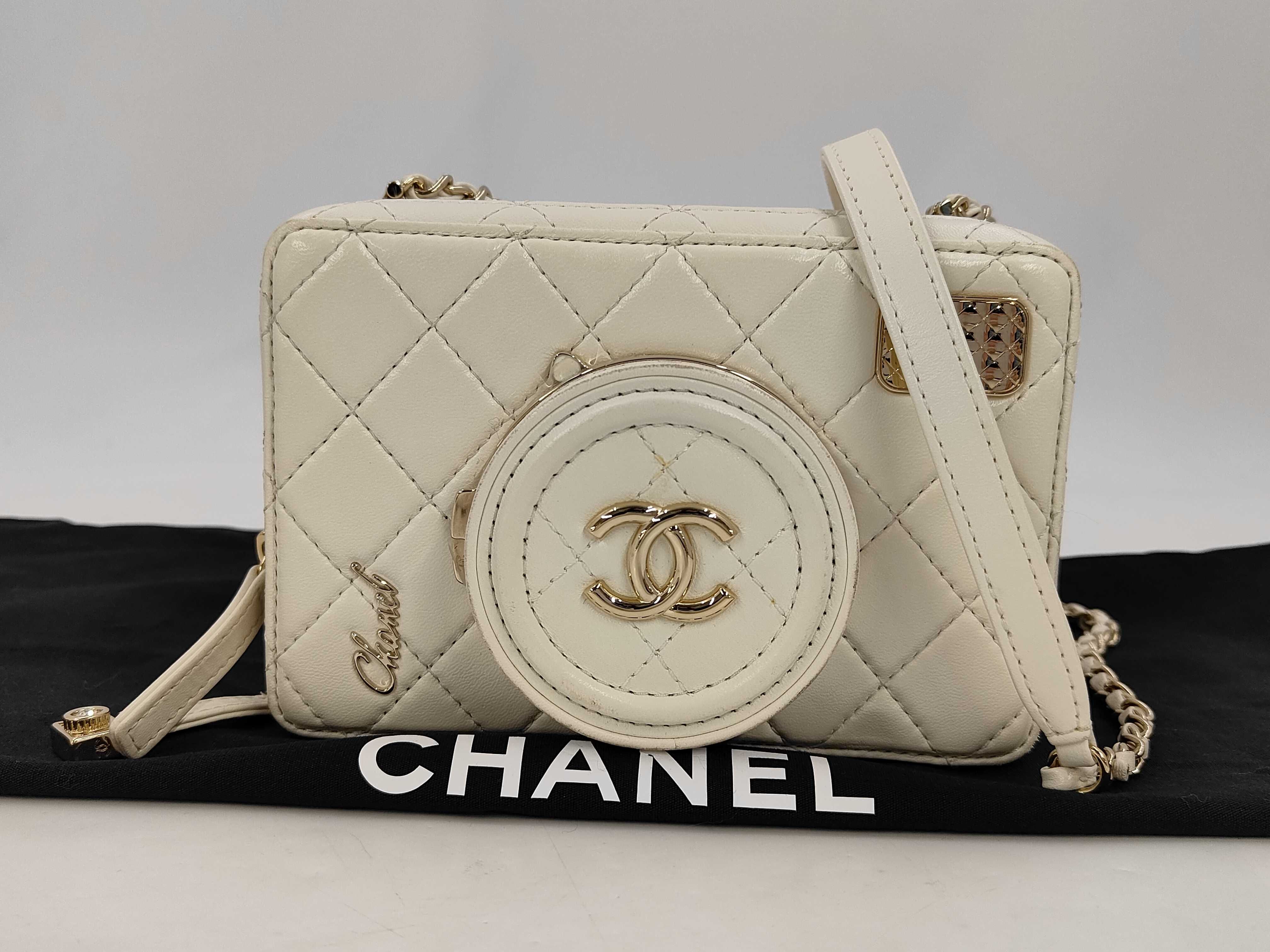 Lambskin Camera Bag AS4817 White with Serial Plate, Gold Hardware, Chain Shoulder Bag