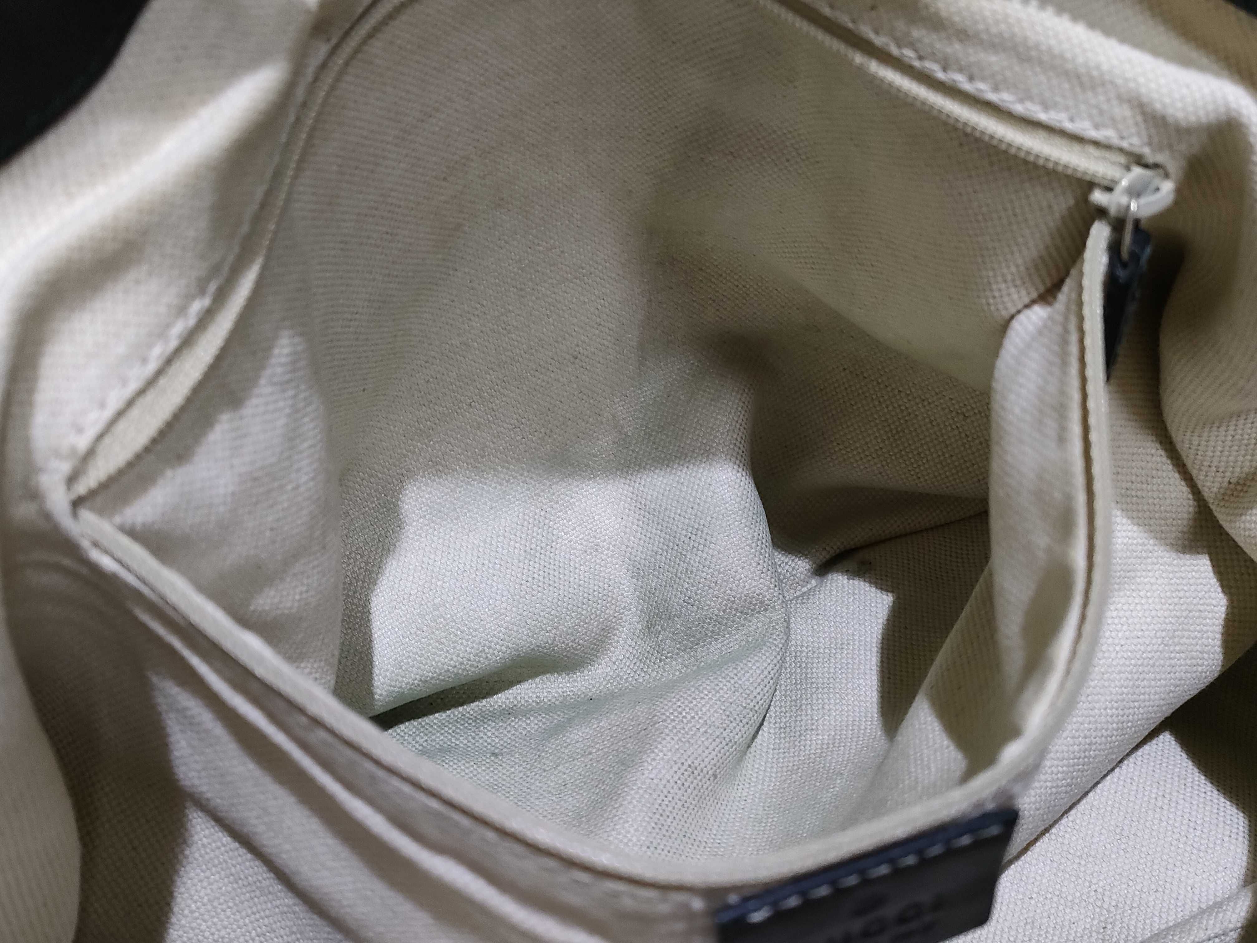 GG Canvas Gucci Sukey 2-way Handbag — view 10