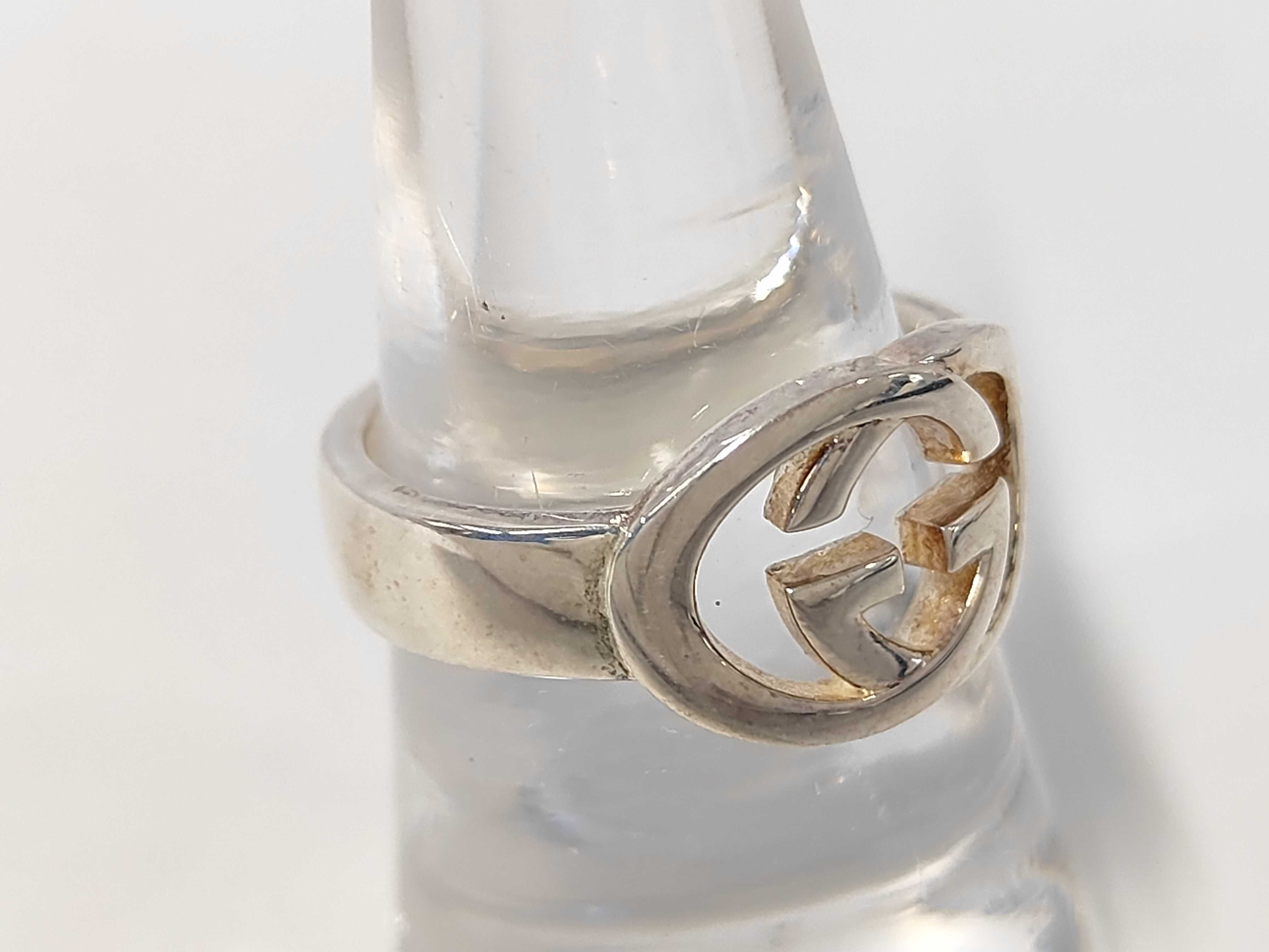 Interlocking G / Ring / SV Ring — view 3