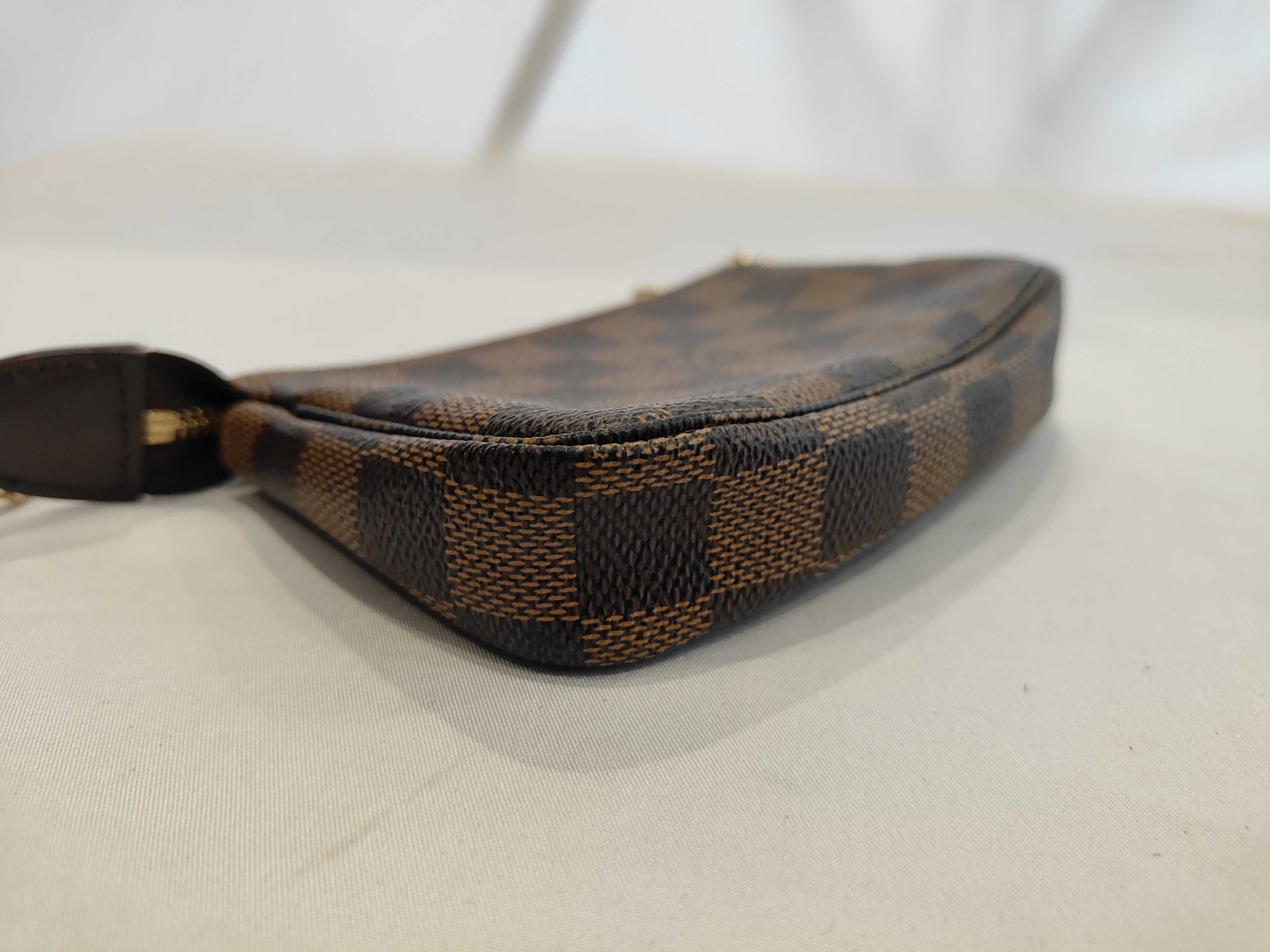 Damier Mini Accessory Damier T&B Shoulder Bag — view 4