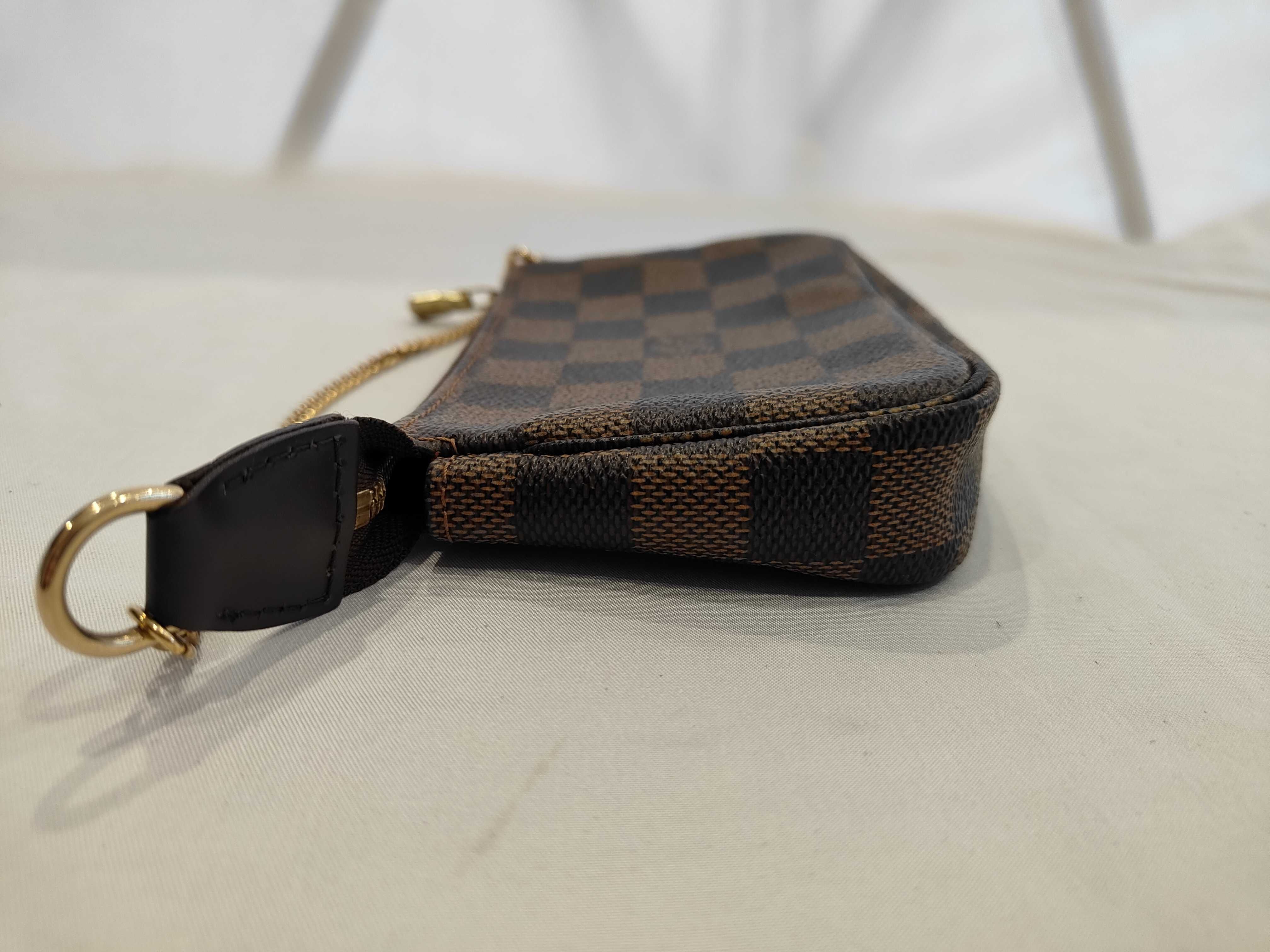 Damier Mini Accessory Damier T&B Shoulder Bag — view 5