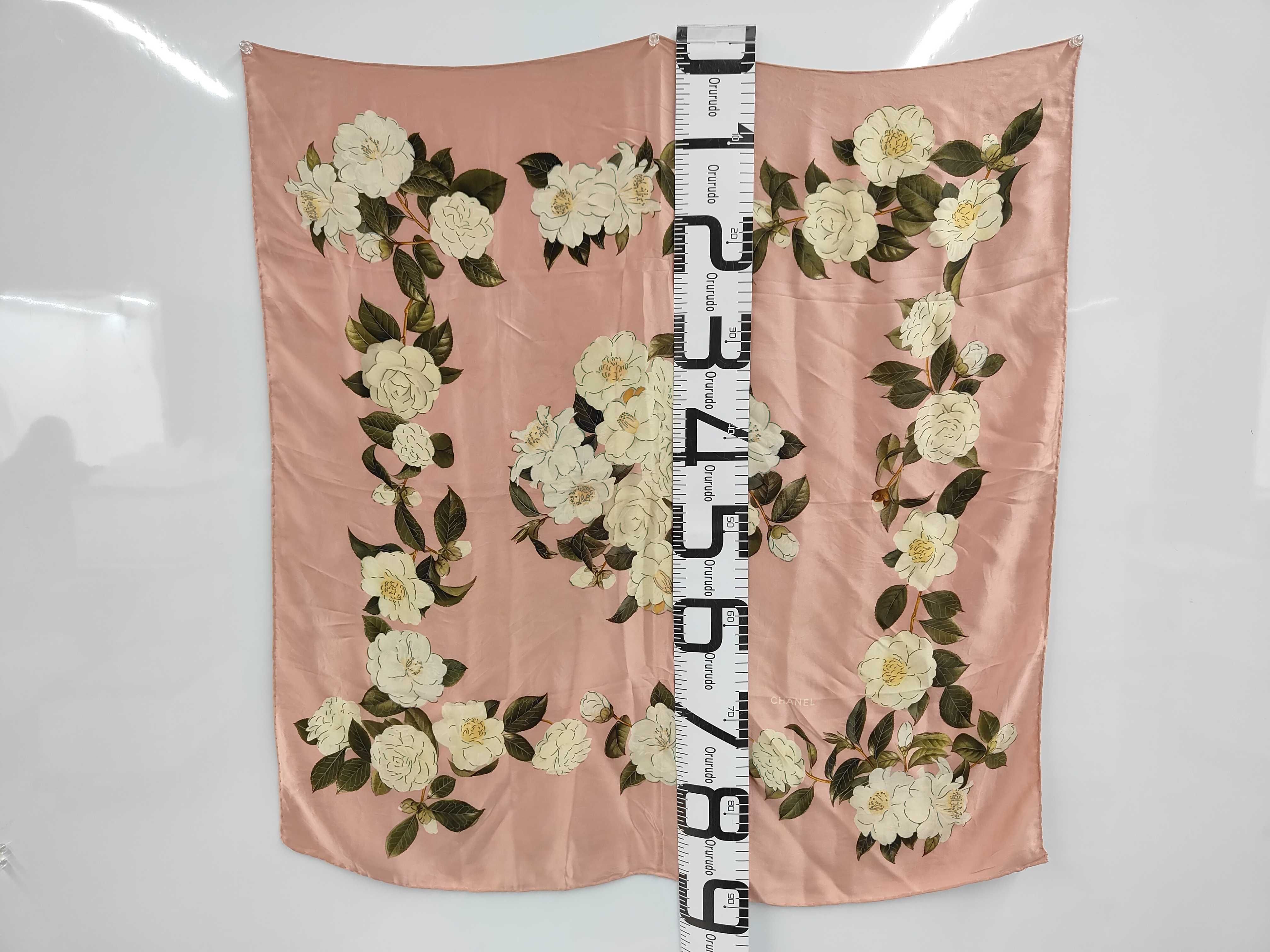 scarf, camellia design, 100% silk, pink, with tag. Other accessories. — view 2