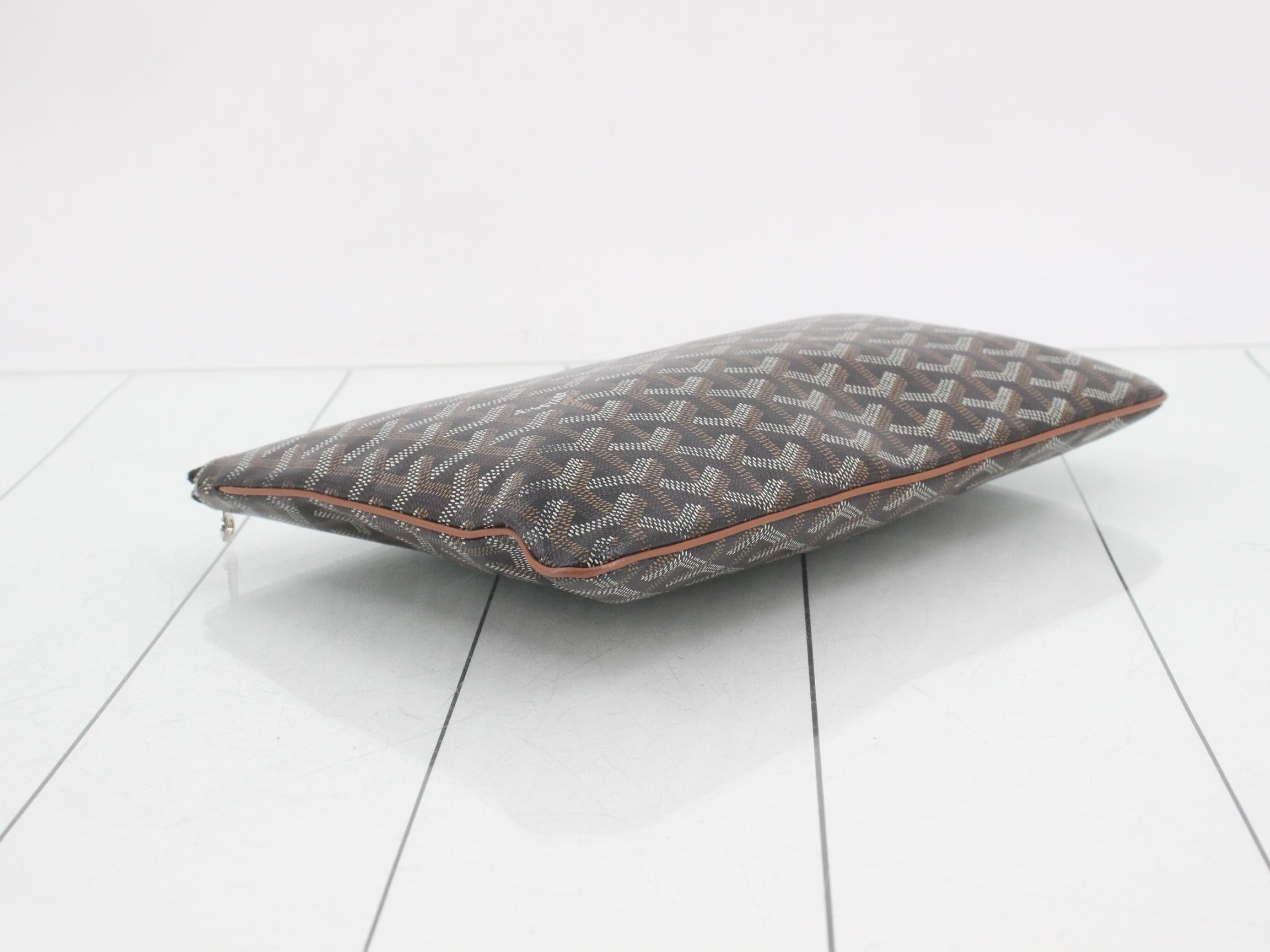 Sena MM Clutch Bag — view 5