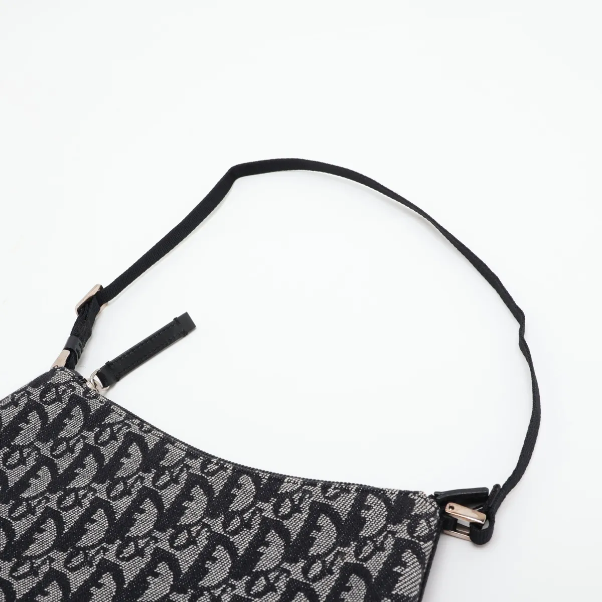Trotter Canvas Shoulder Bag, Black — view 5