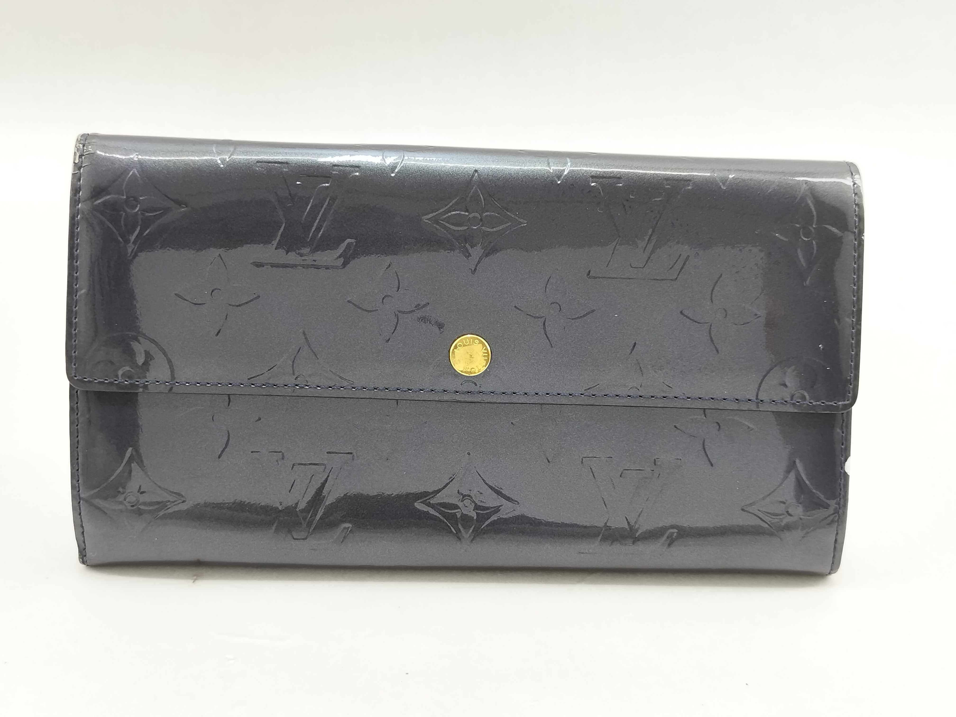 Vernis LV Wallet