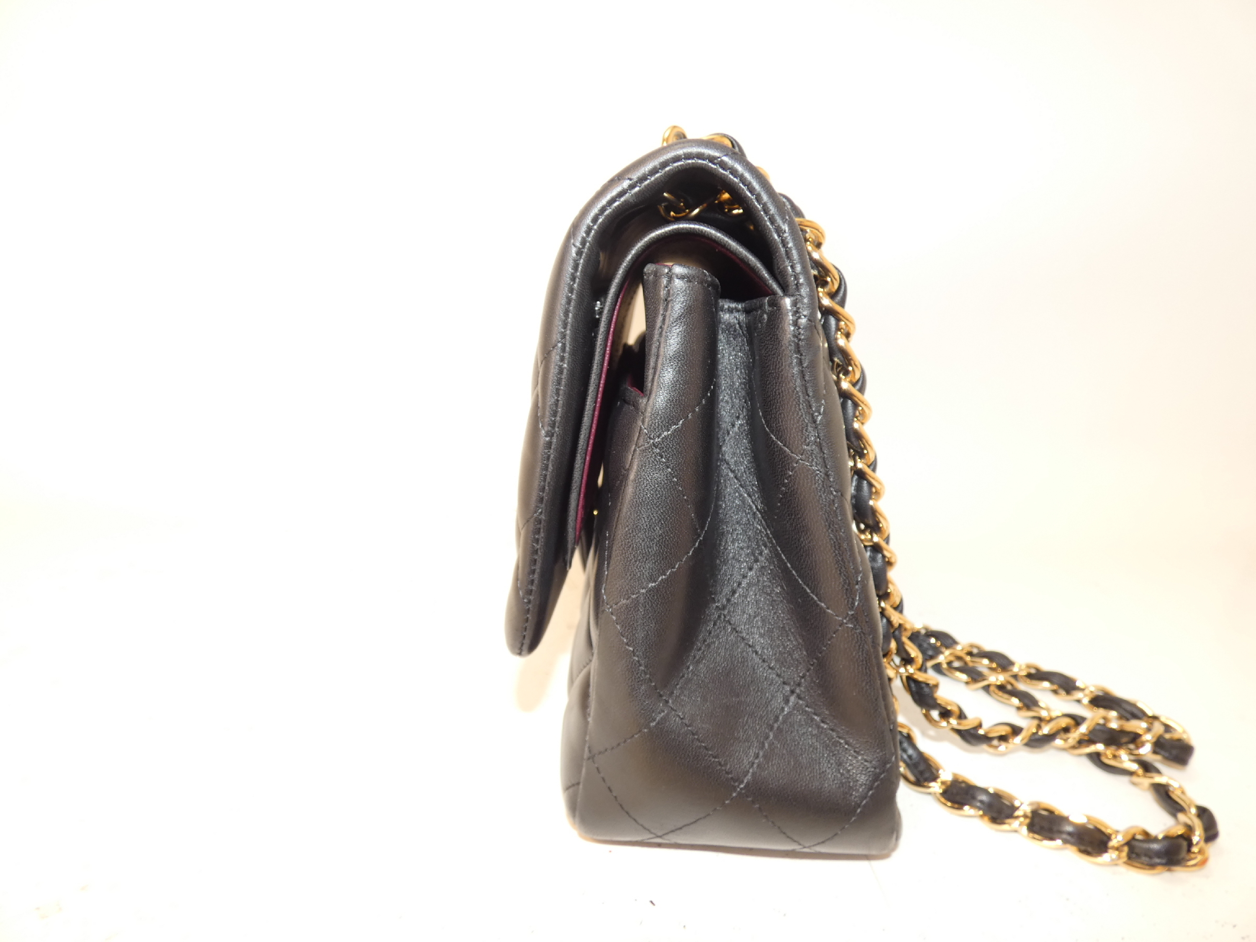Matelassé Turnlock Chain Leather Black Shoulder Bag — view 8
