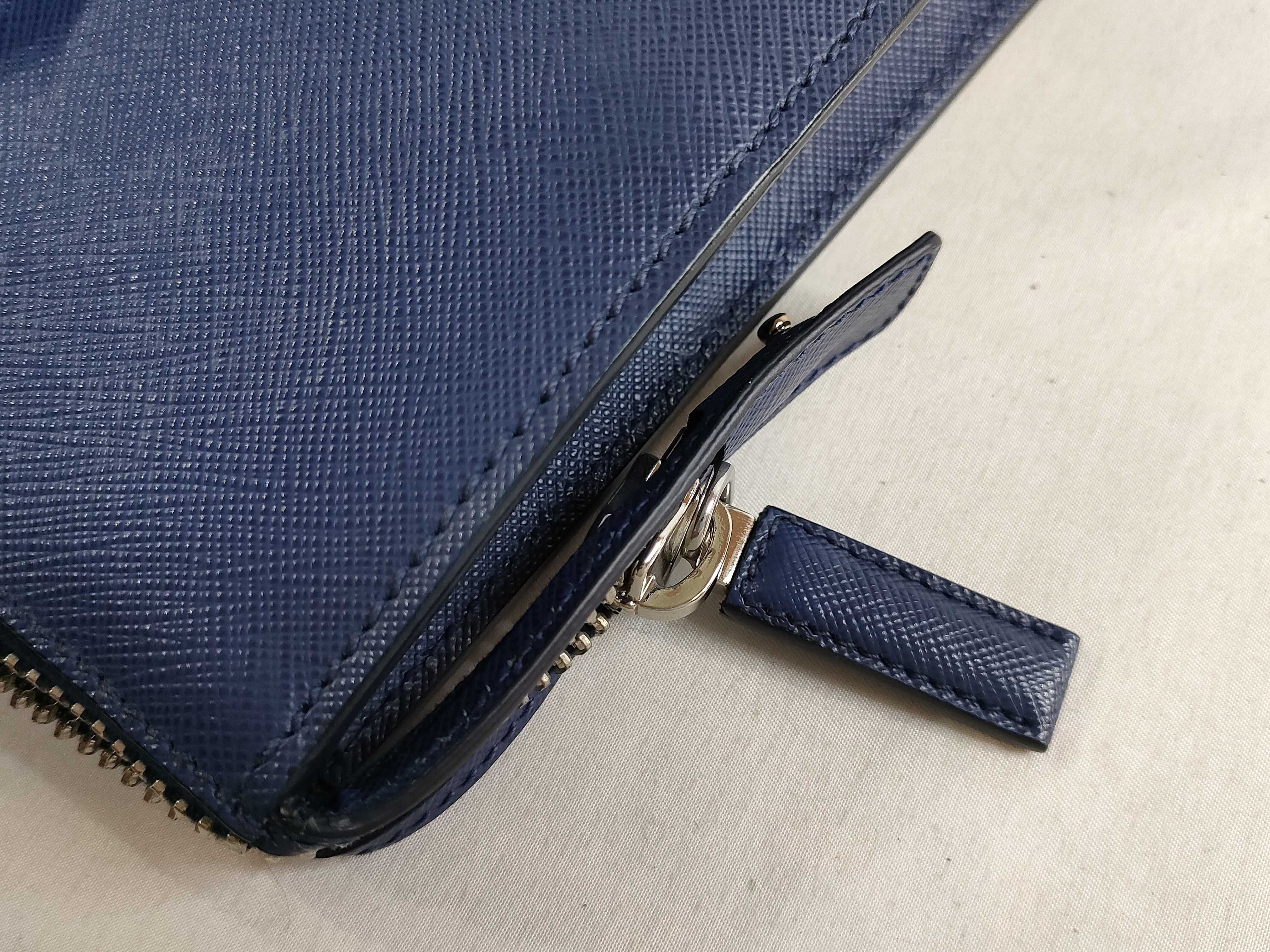 2VG079 Saffiano Handbag — view 14