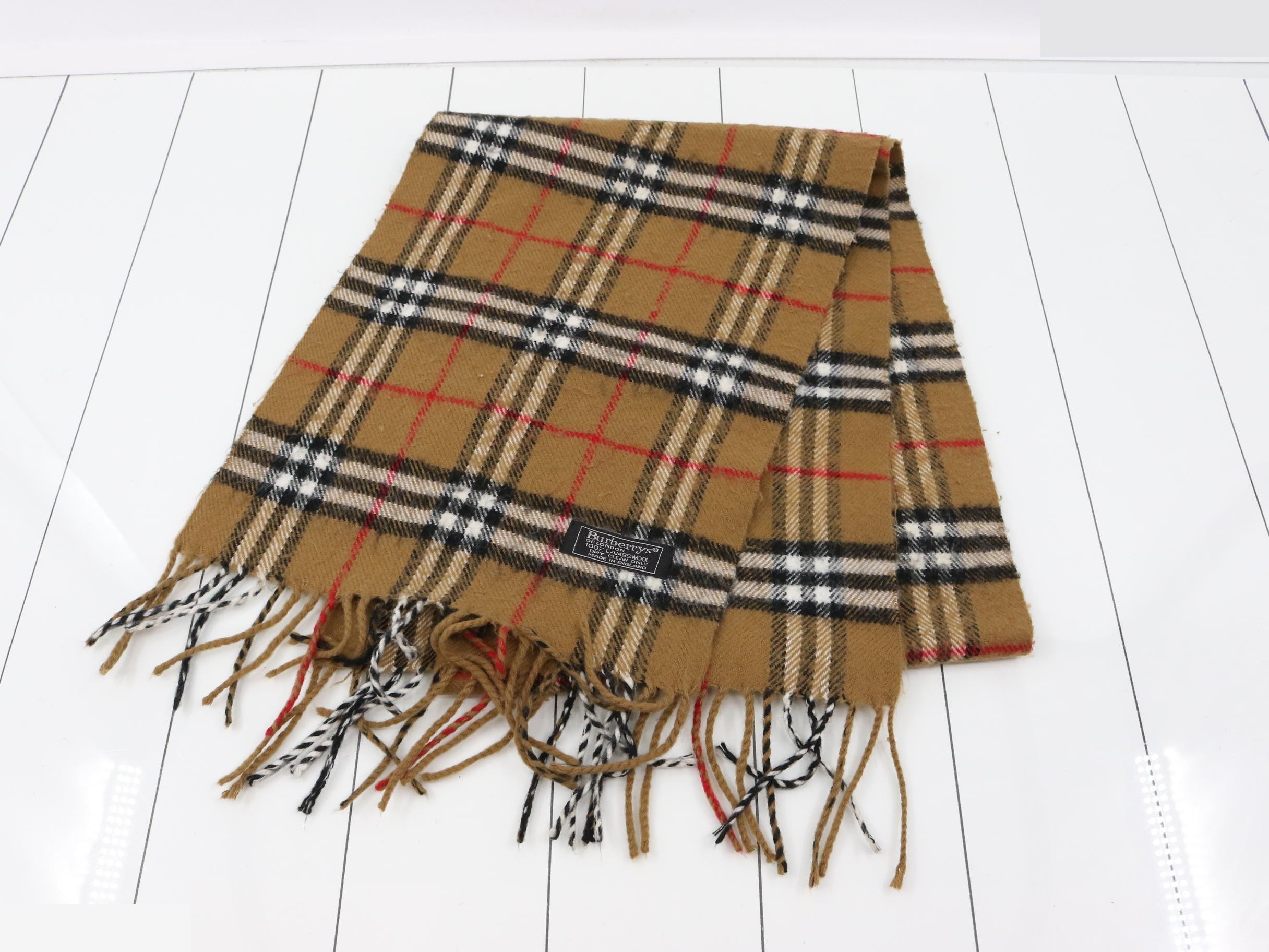 Other lines: Small items, accessories, and scarves — view 2