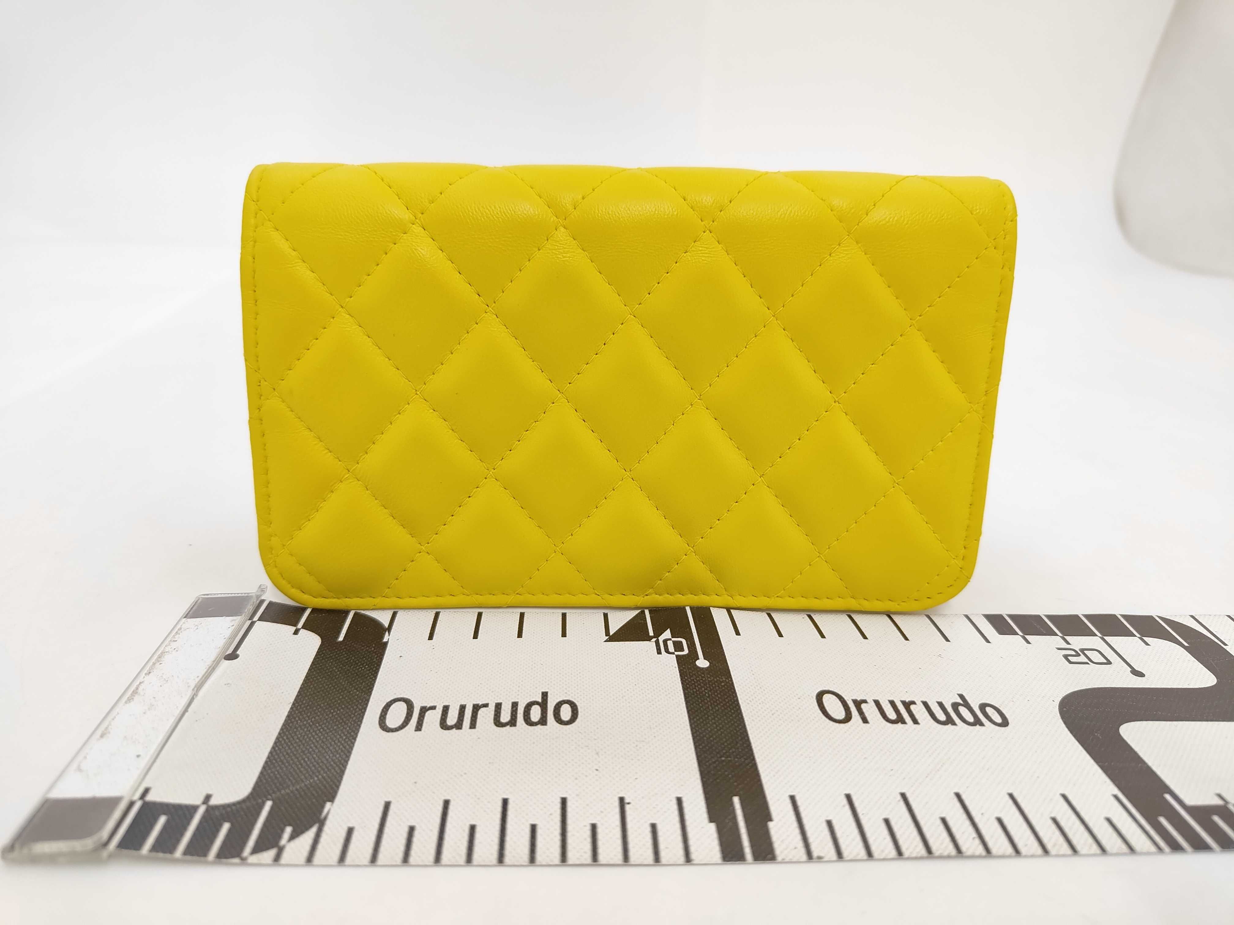 Matelassé Lambskin Chain Wallet (Random Number) Yellow Shoulder Bag — view 2