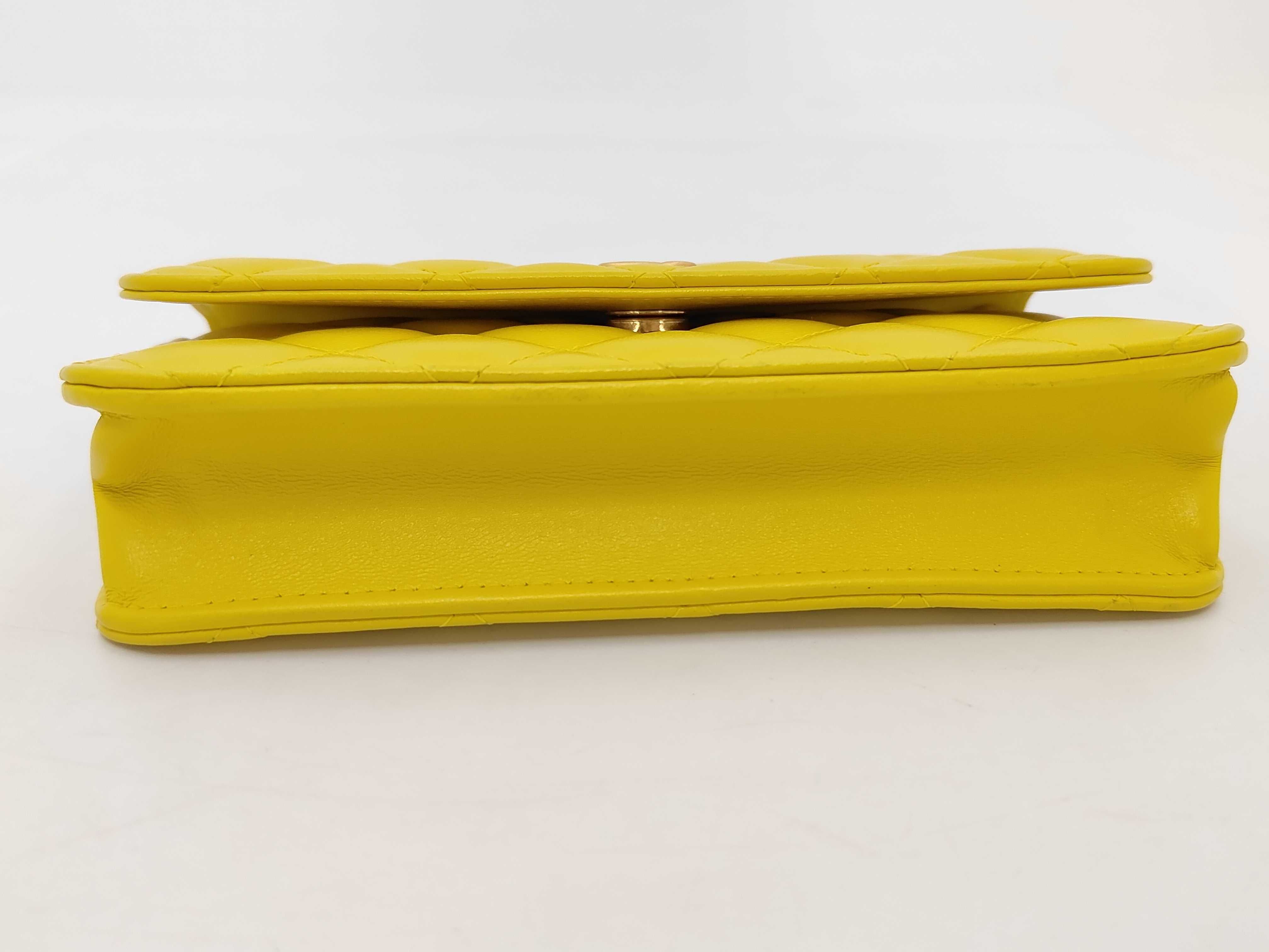 Matelassé Lambskin Chain Wallet (Random Number) Yellow Shoulder Bag — view 6