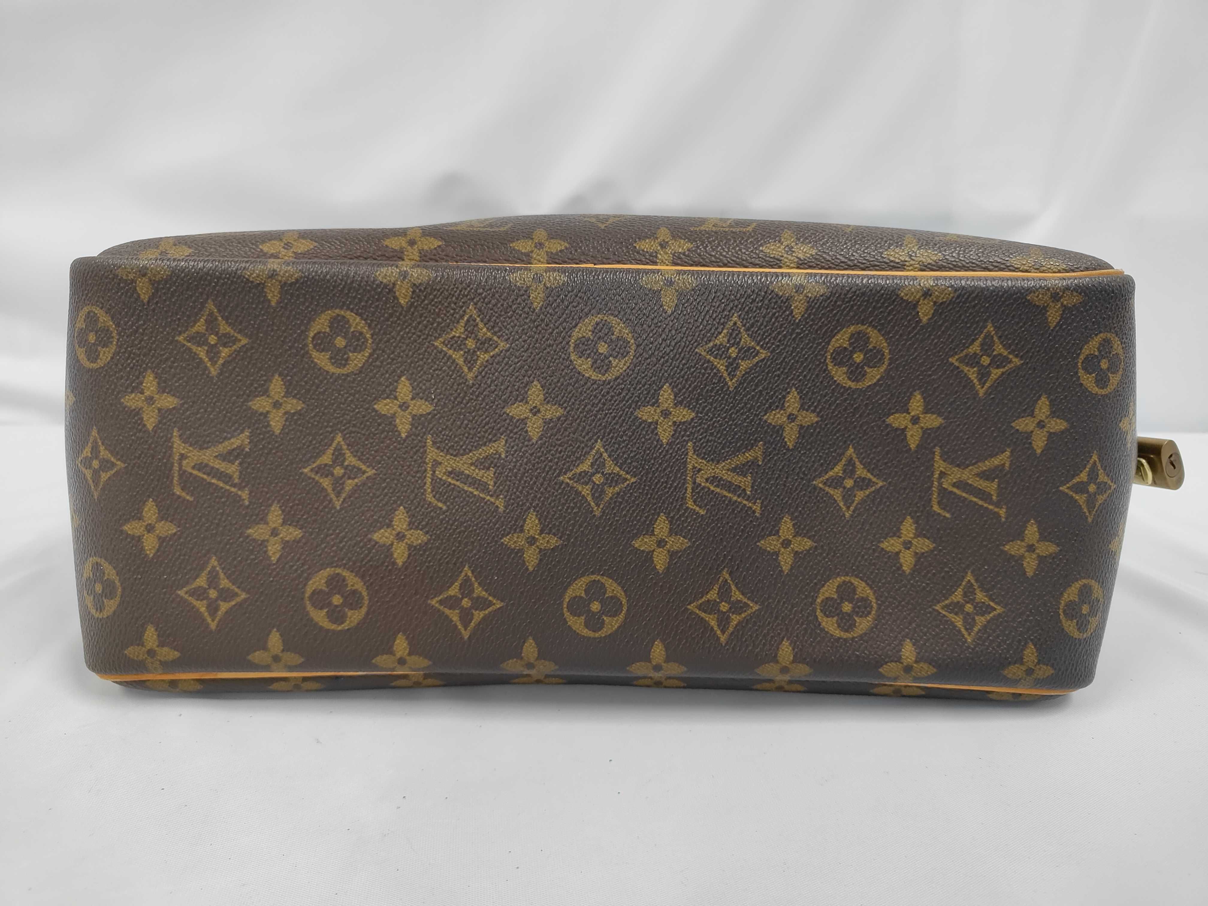 LV Monogram Trouville M42228 VI0978 Handbag — view 3