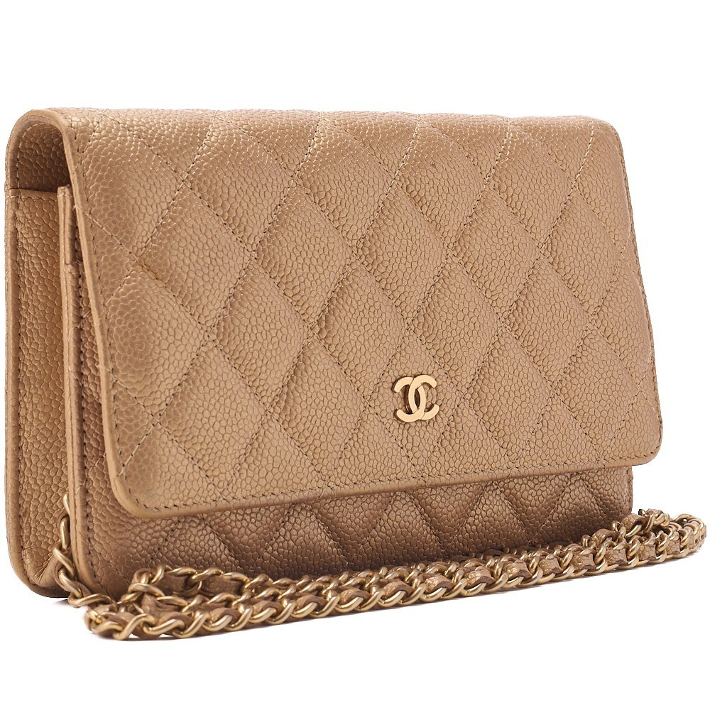 Caviar leather matelassé chain wallet, gold hardware, serial number in the 20s. — view 3