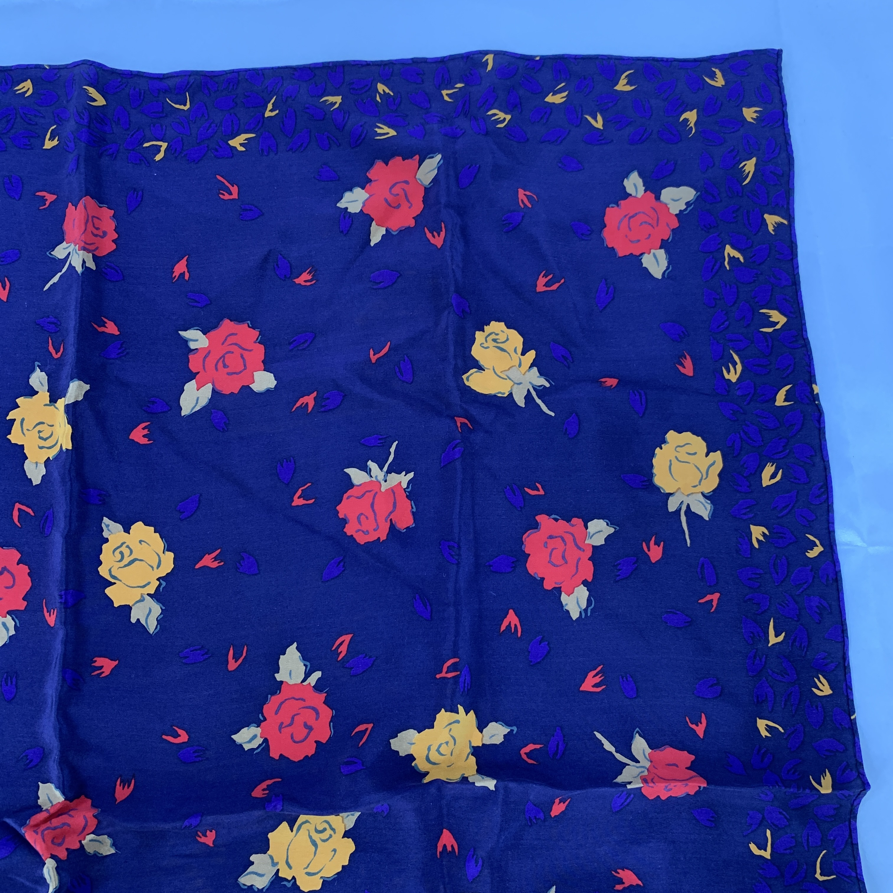 scarf, 100% silk, other accessories. — view 4