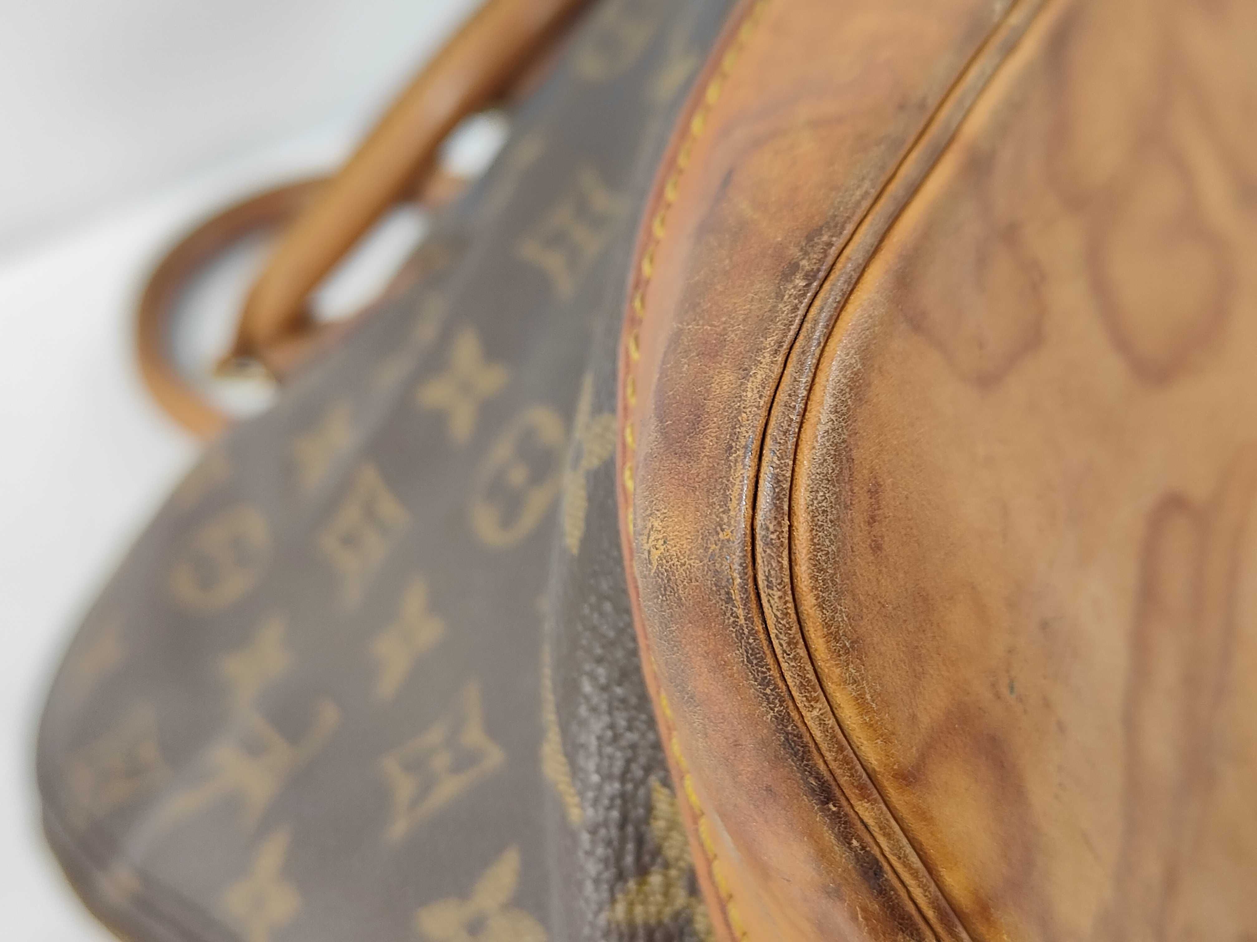 LV Alma handbag — view 4