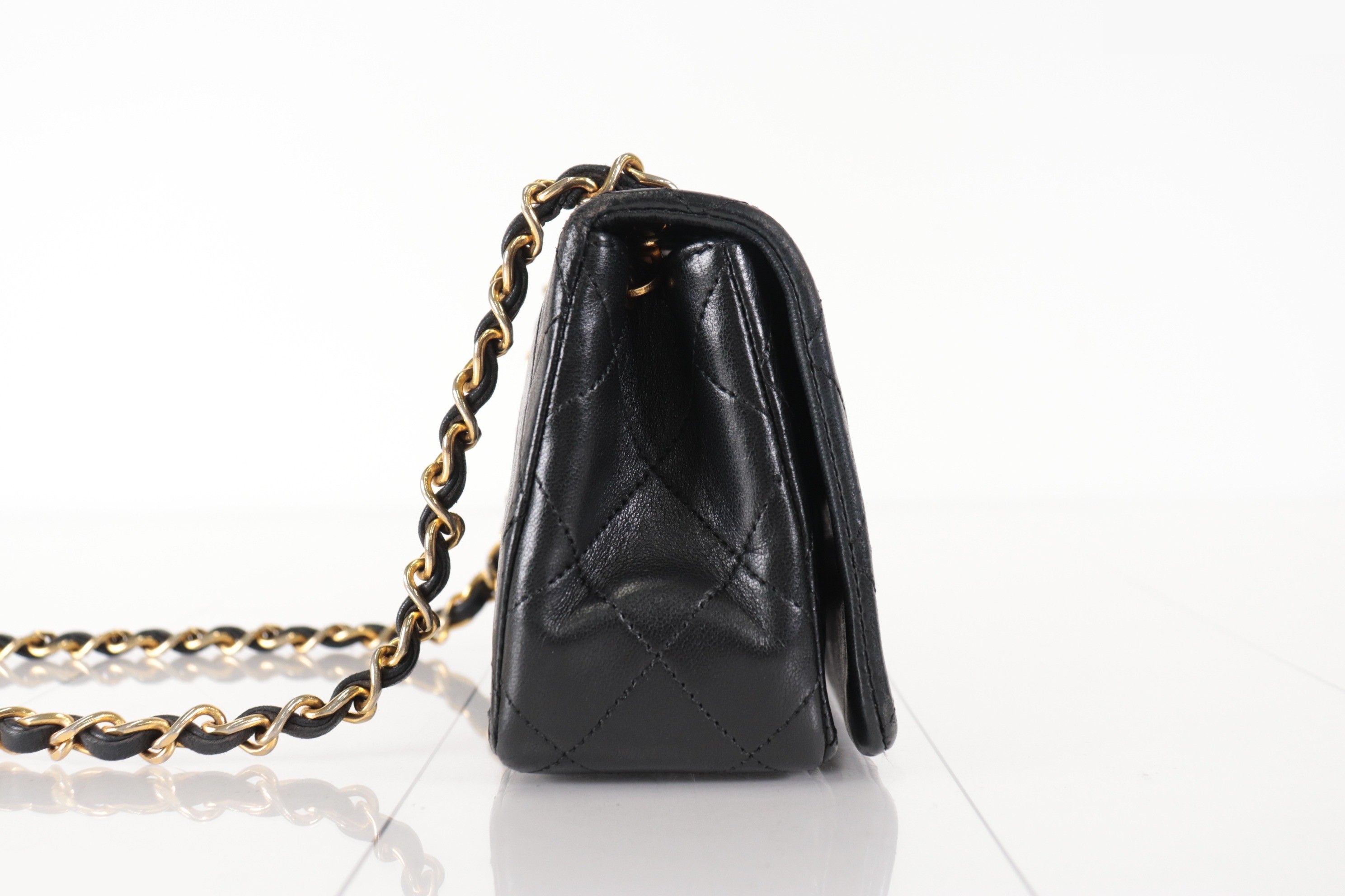 Full flap lambskin mini chain shoulder bag, unit #1 — view 4
