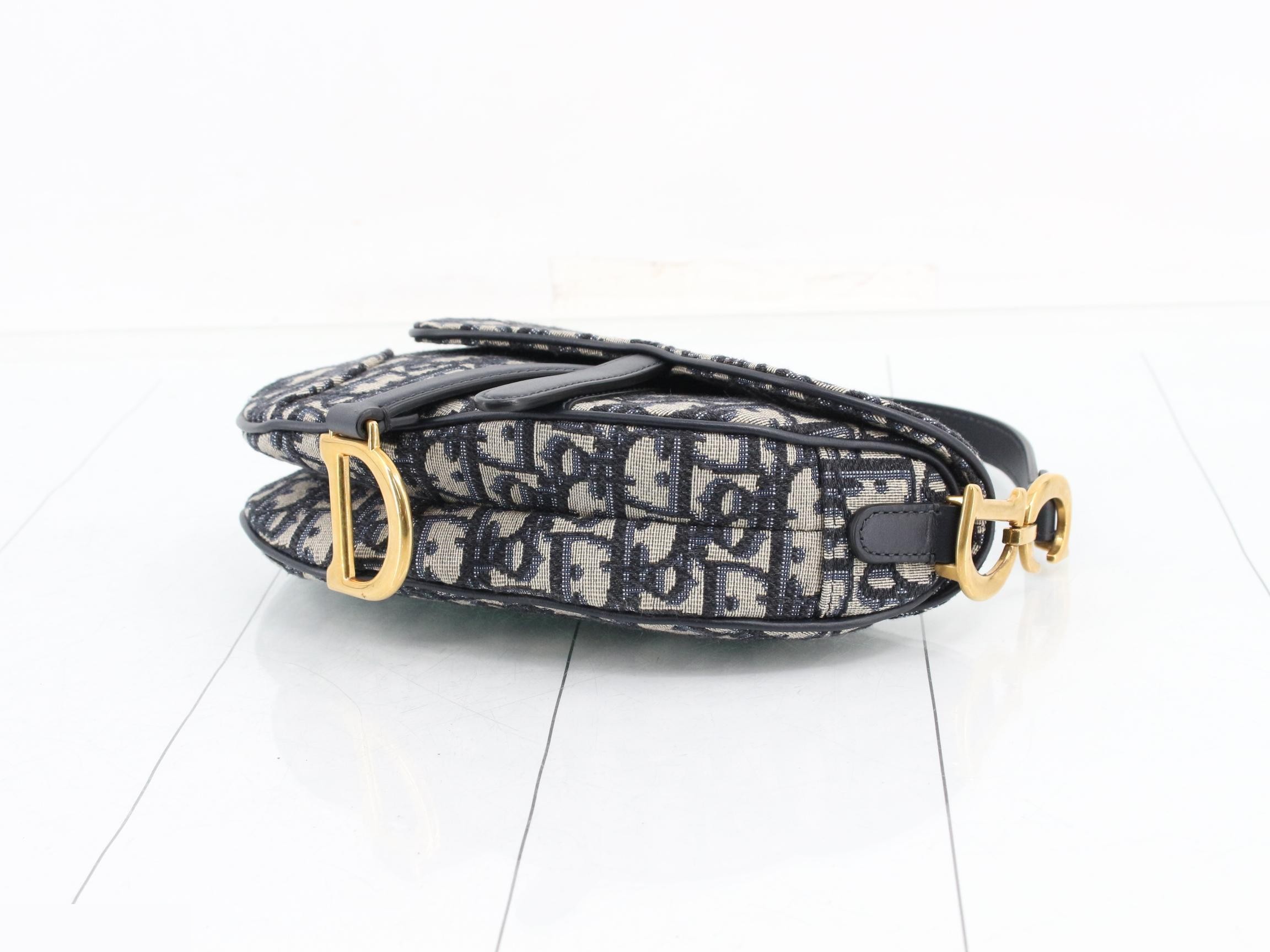 Navy saddlebag — view 6