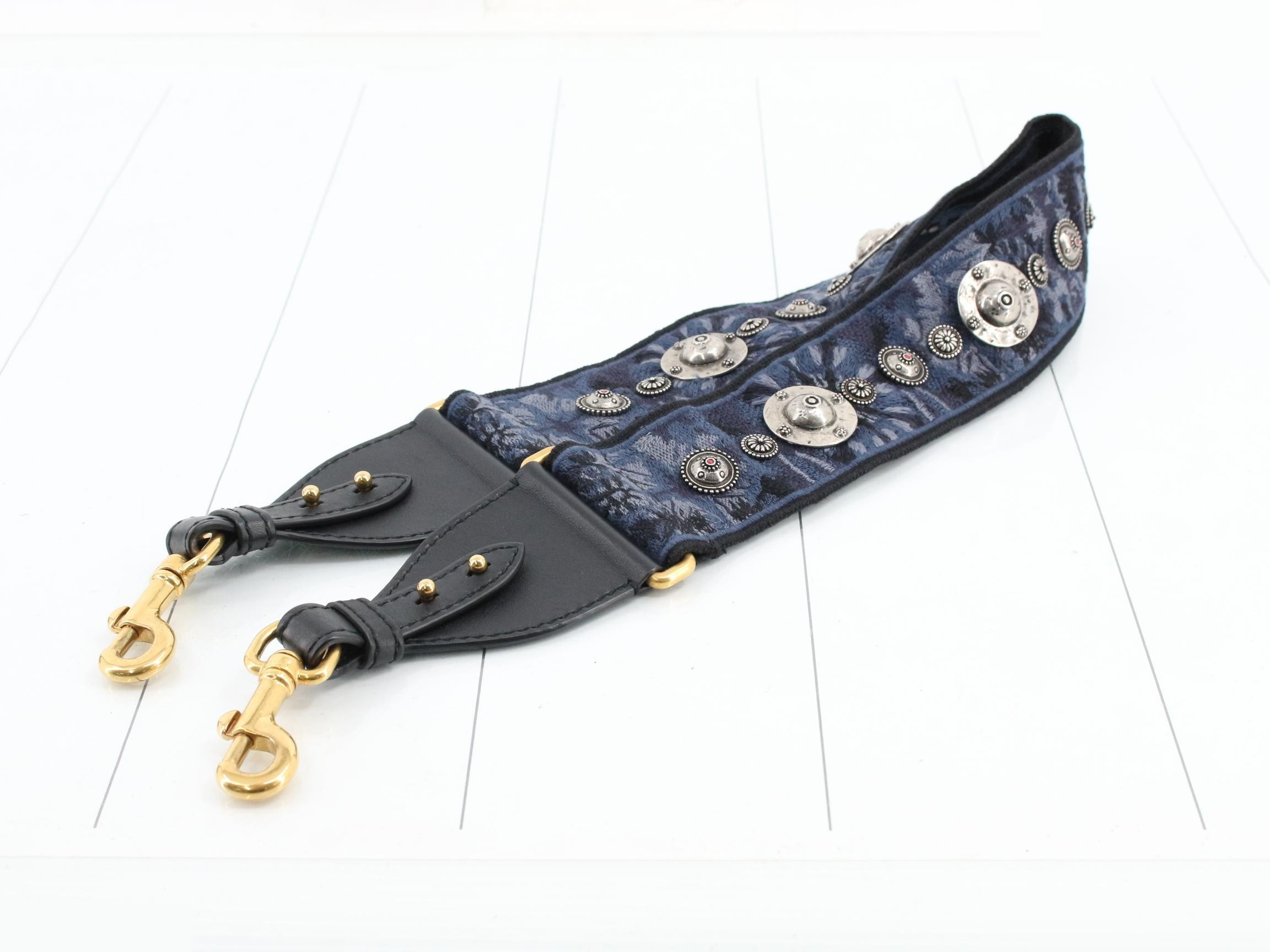 Navy saddlebag — view 7