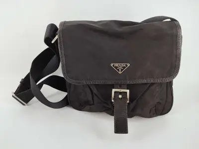 Triangle Logo Nylon Shoulder Bag White Tag 14 Shoulder Bag