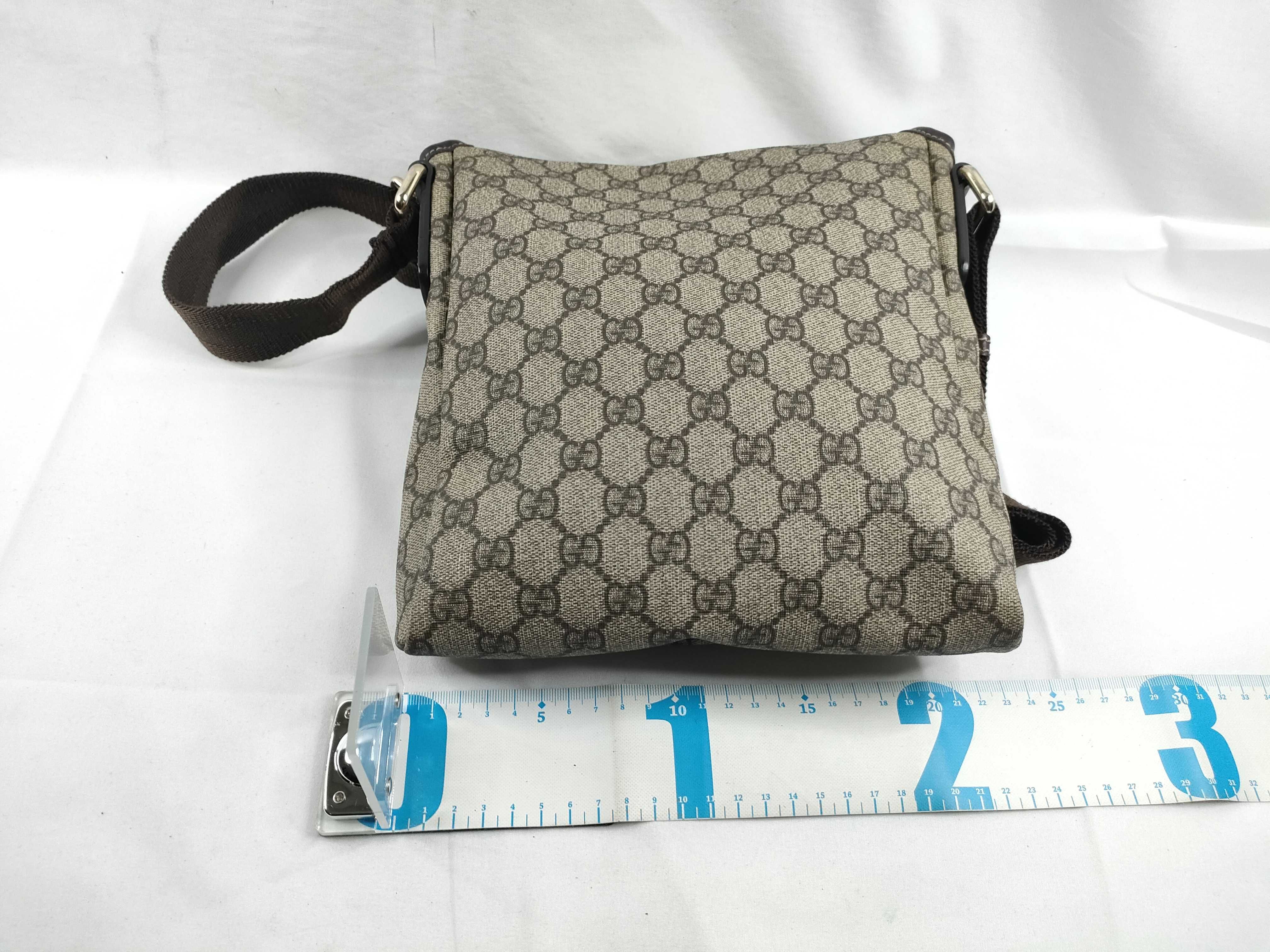 GG Supreme Shoulder Bag 223666 — view 2