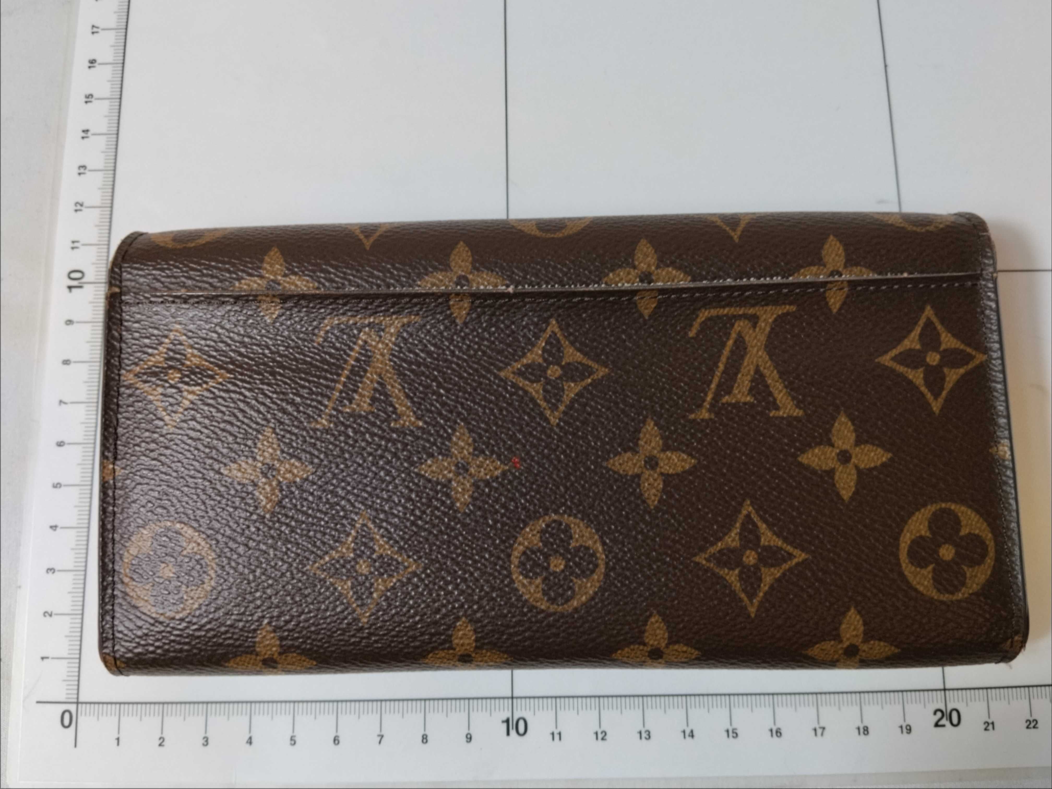 Monogram Portefeuille Sarah SN1221 Wallet with Initials — view 2