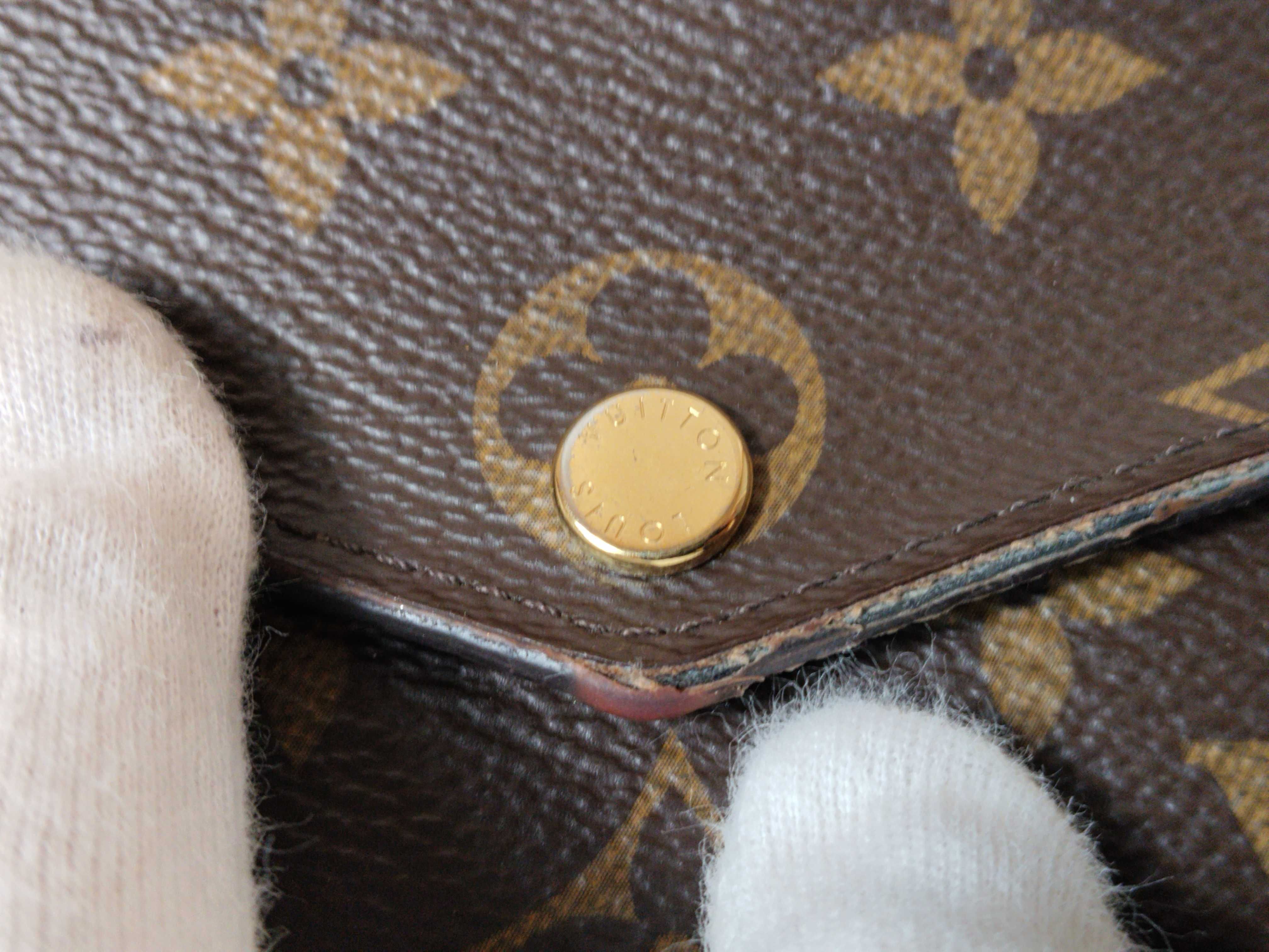 Monogram Portefeuille Sarah SN1221 Wallet with Initials — view 7
