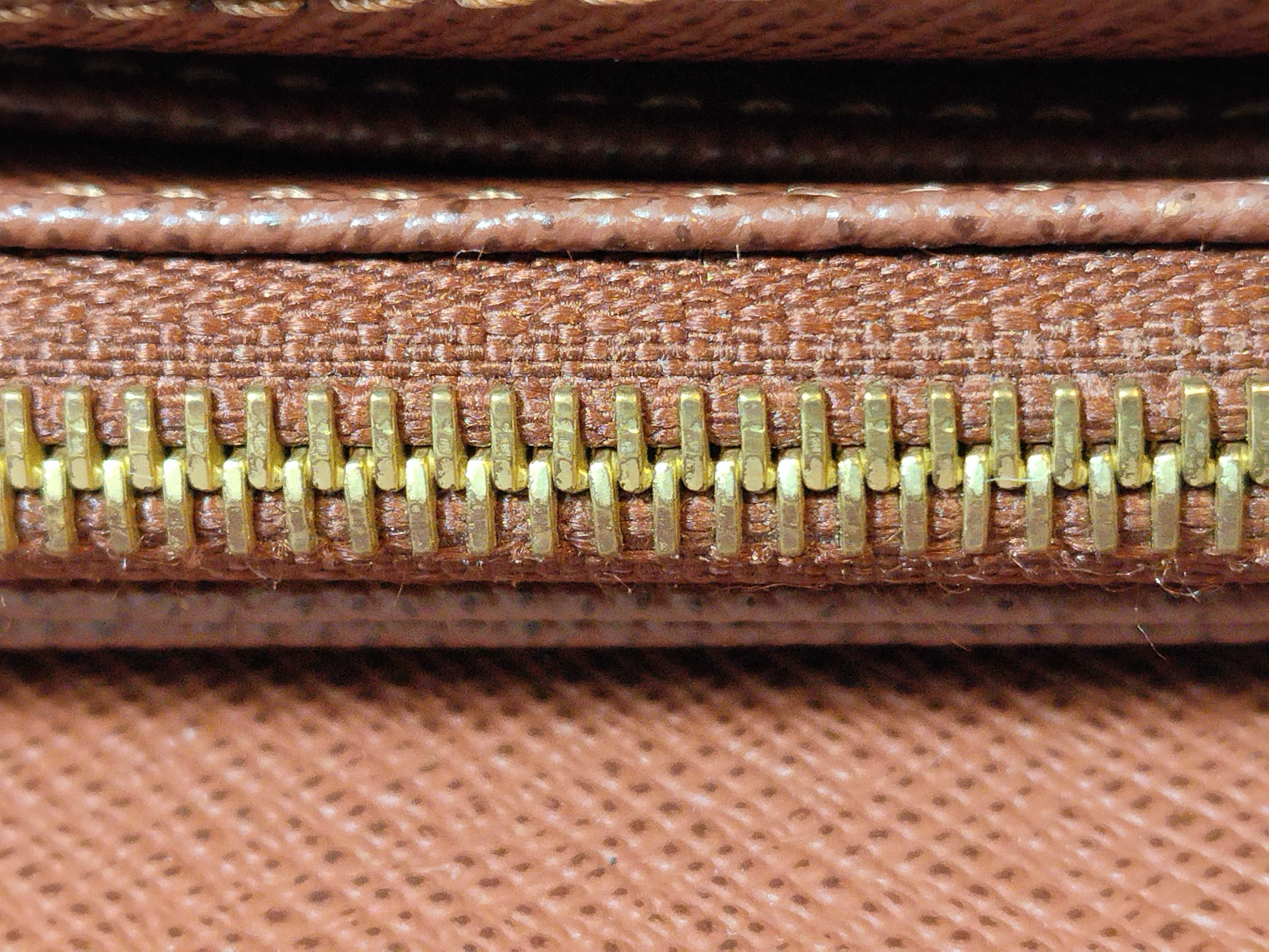 Monogram Portefeuille Sarah SN1221 Wallet with Initials — view 9