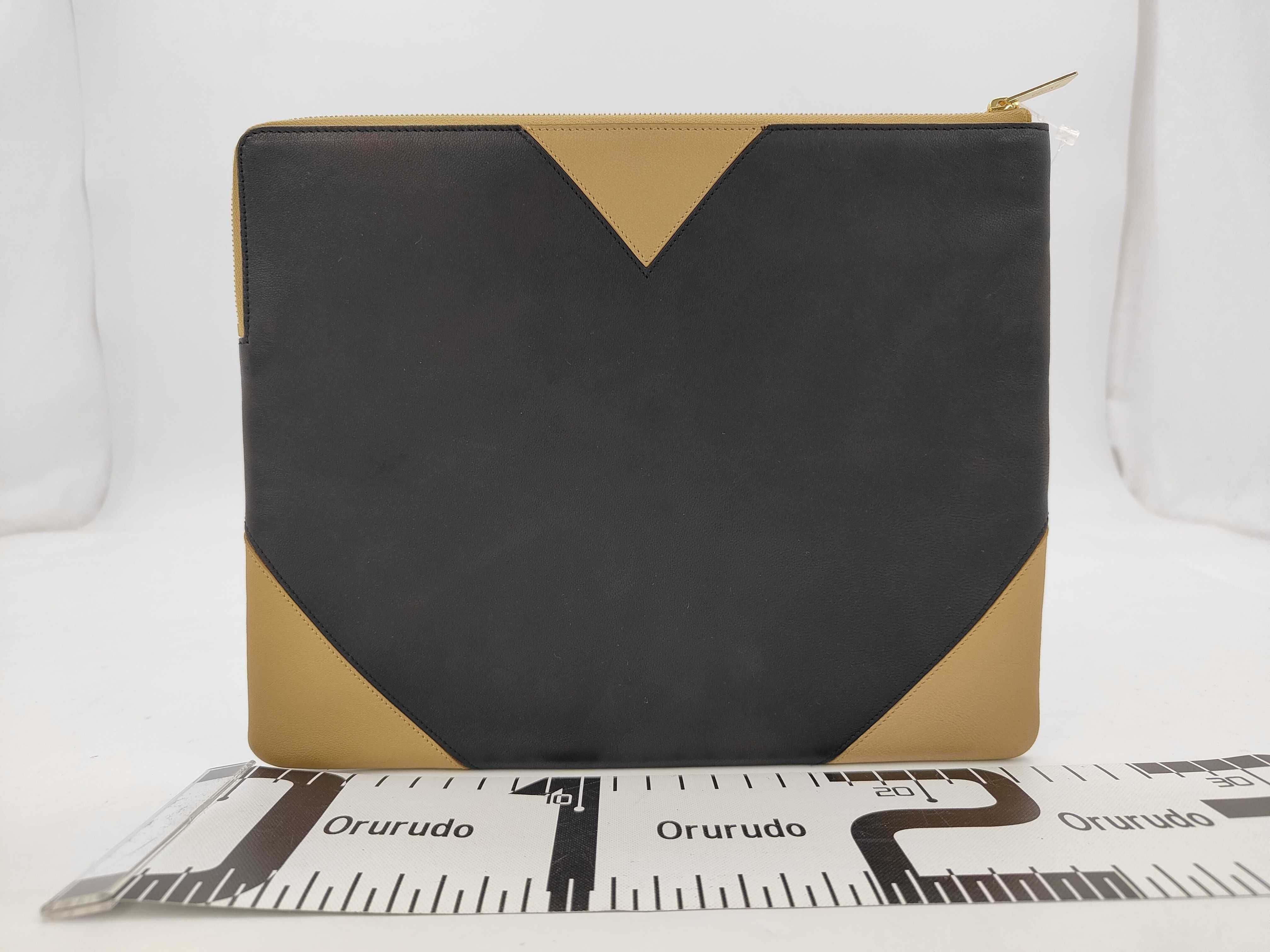 Bicolor Clutch Bag Black x Beige Clutch Bag — view 2