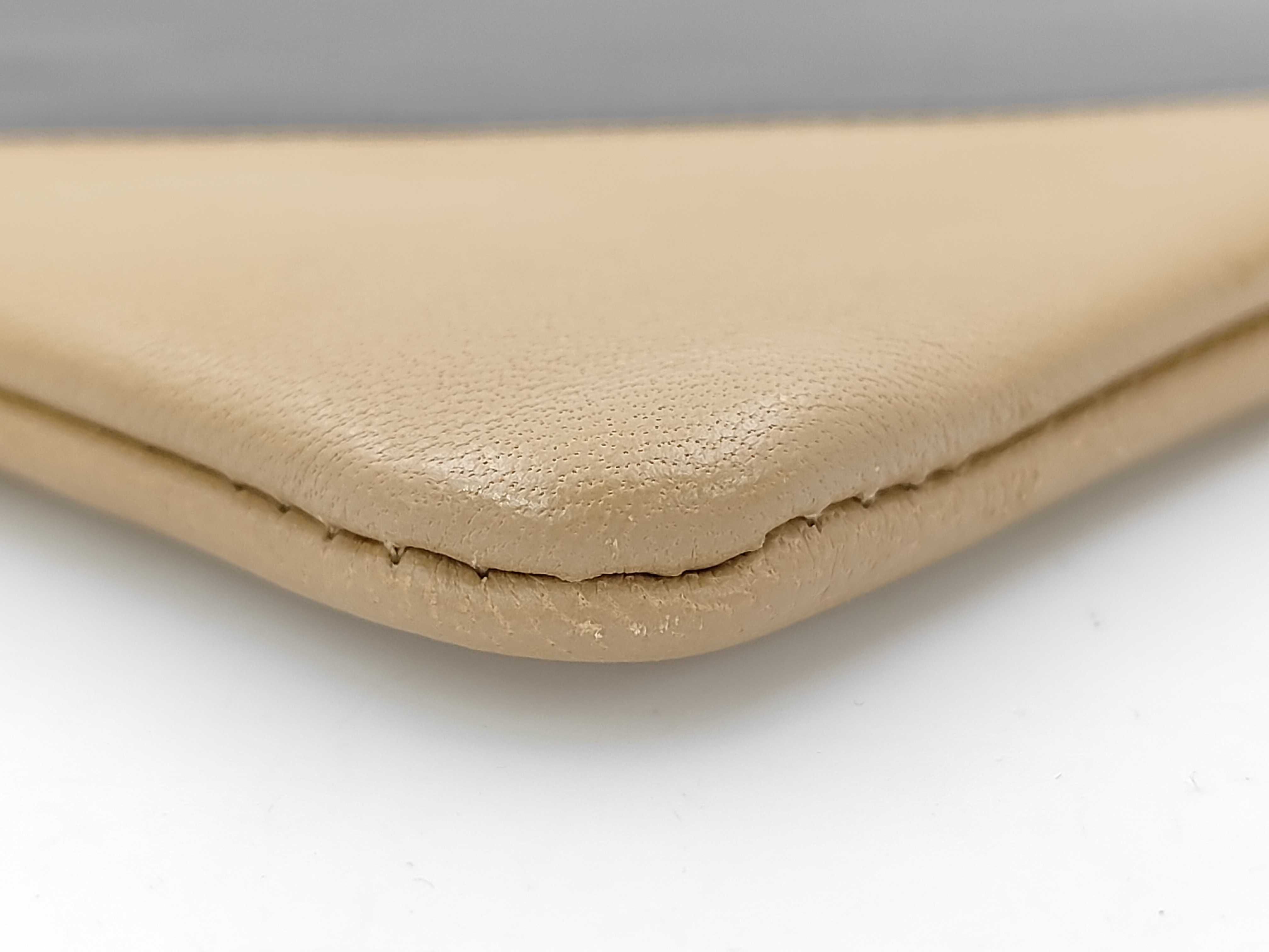 Bicolor Clutch Bag Black x Beige Clutch Bag — view 4