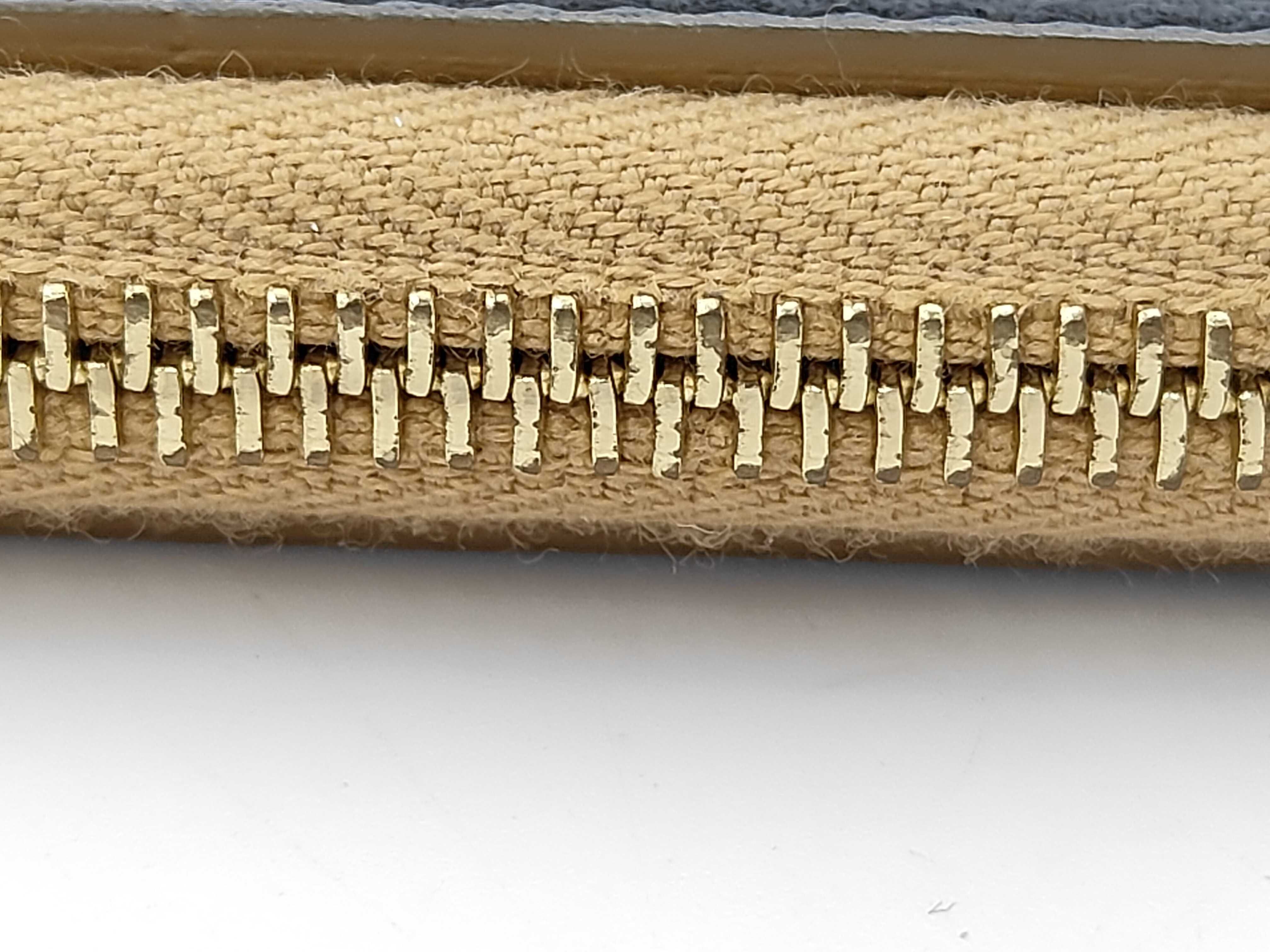 Bicolor Clutch Bag Black x Beige Clutch Bag — view 5