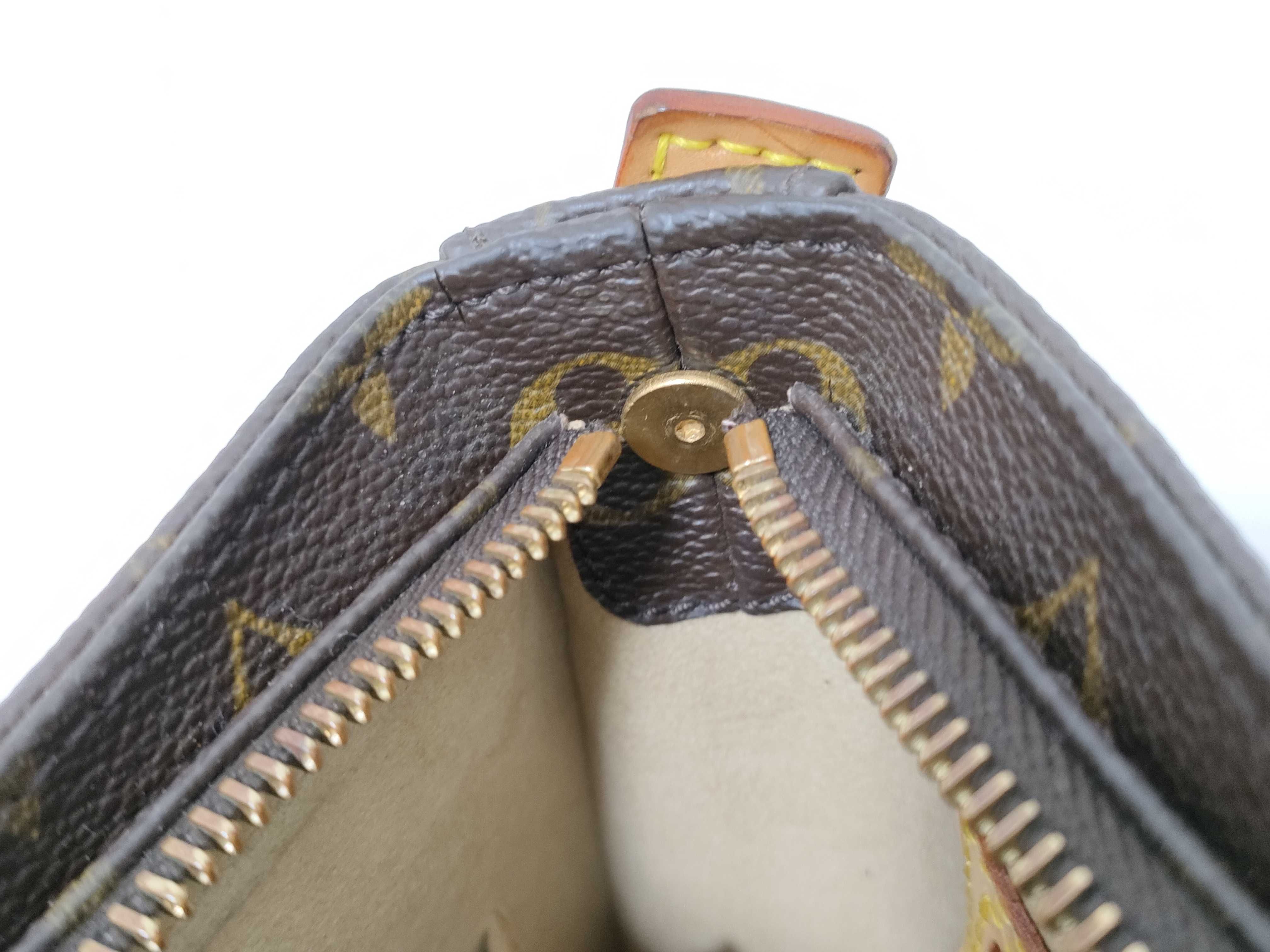 Monogram M51146 Looping MM Handbag — view 9