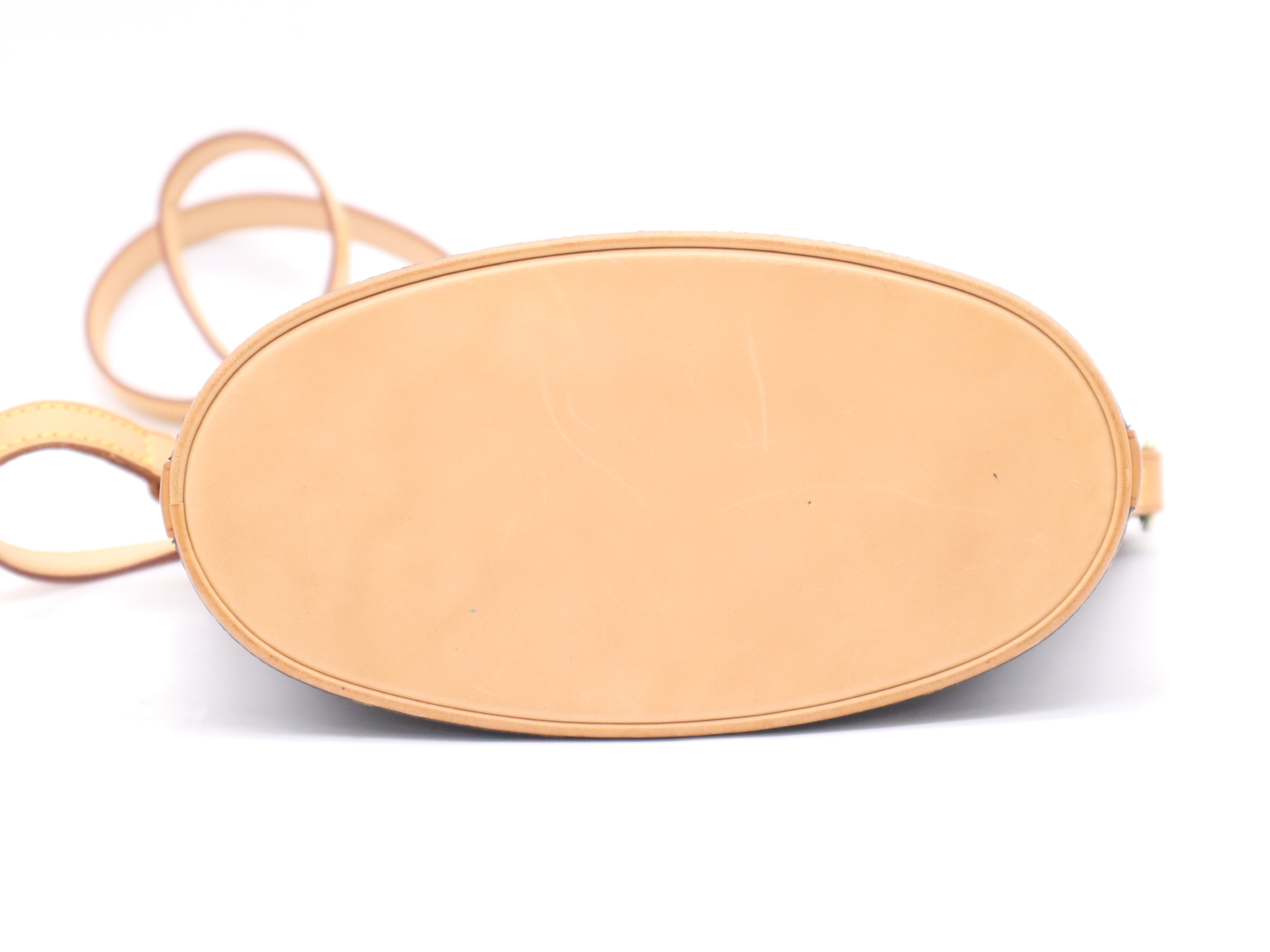 M51290 Monogram Druot Shoulder Bag — view 4