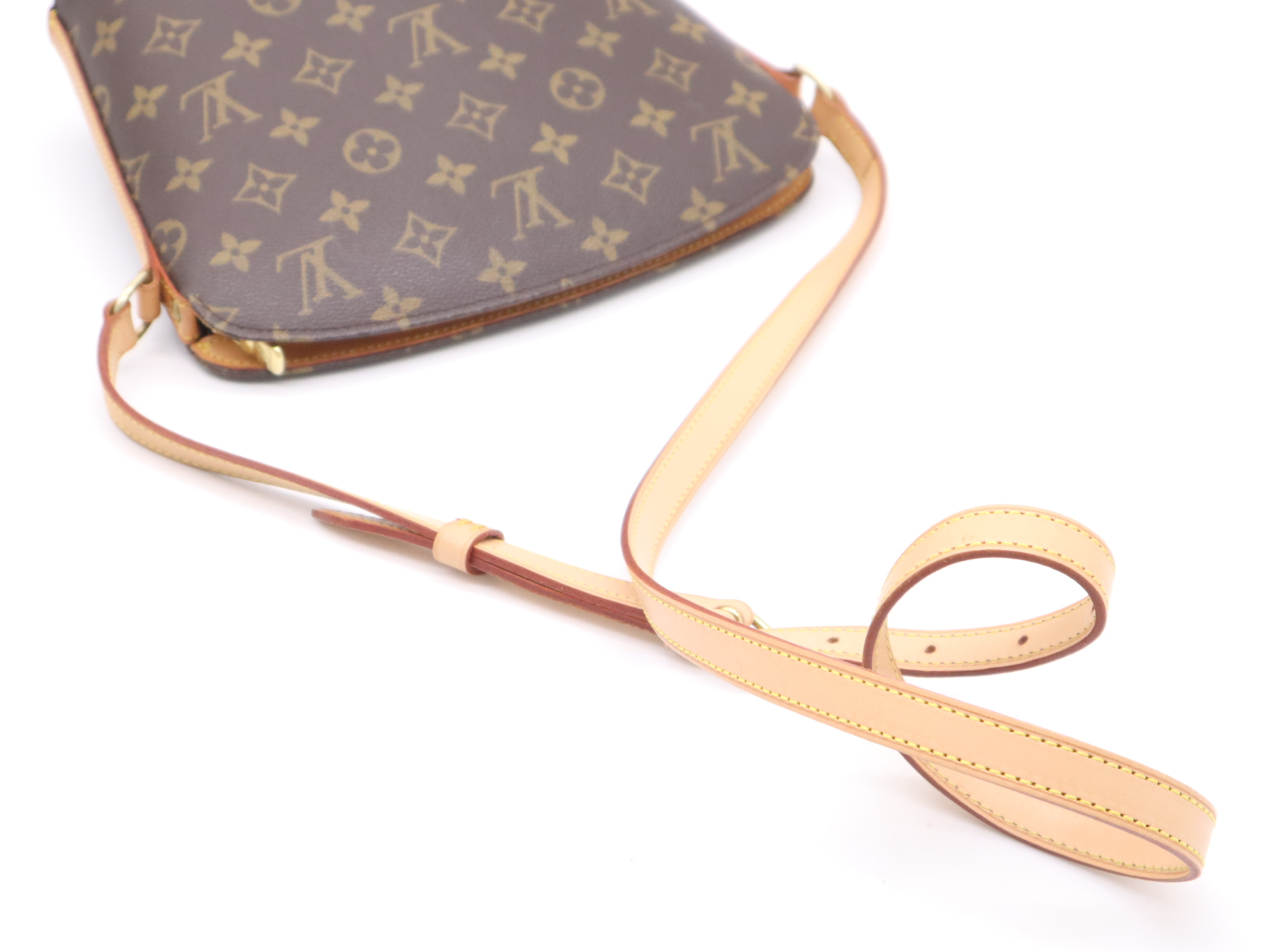 M51290 Monogram Druot Shoulder Bag — view 6