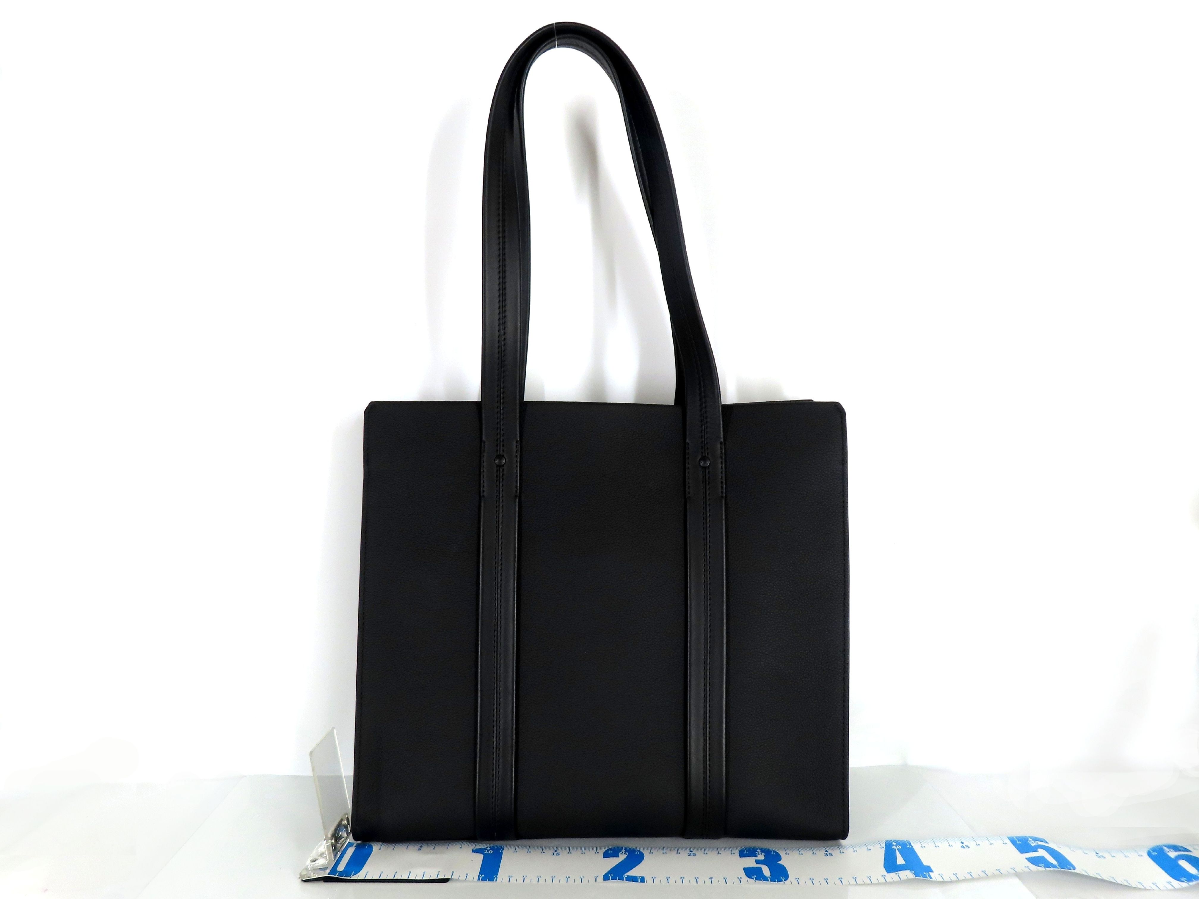LV Aerogram Takeoff Tote M57308 Shoulder Bag — view 2