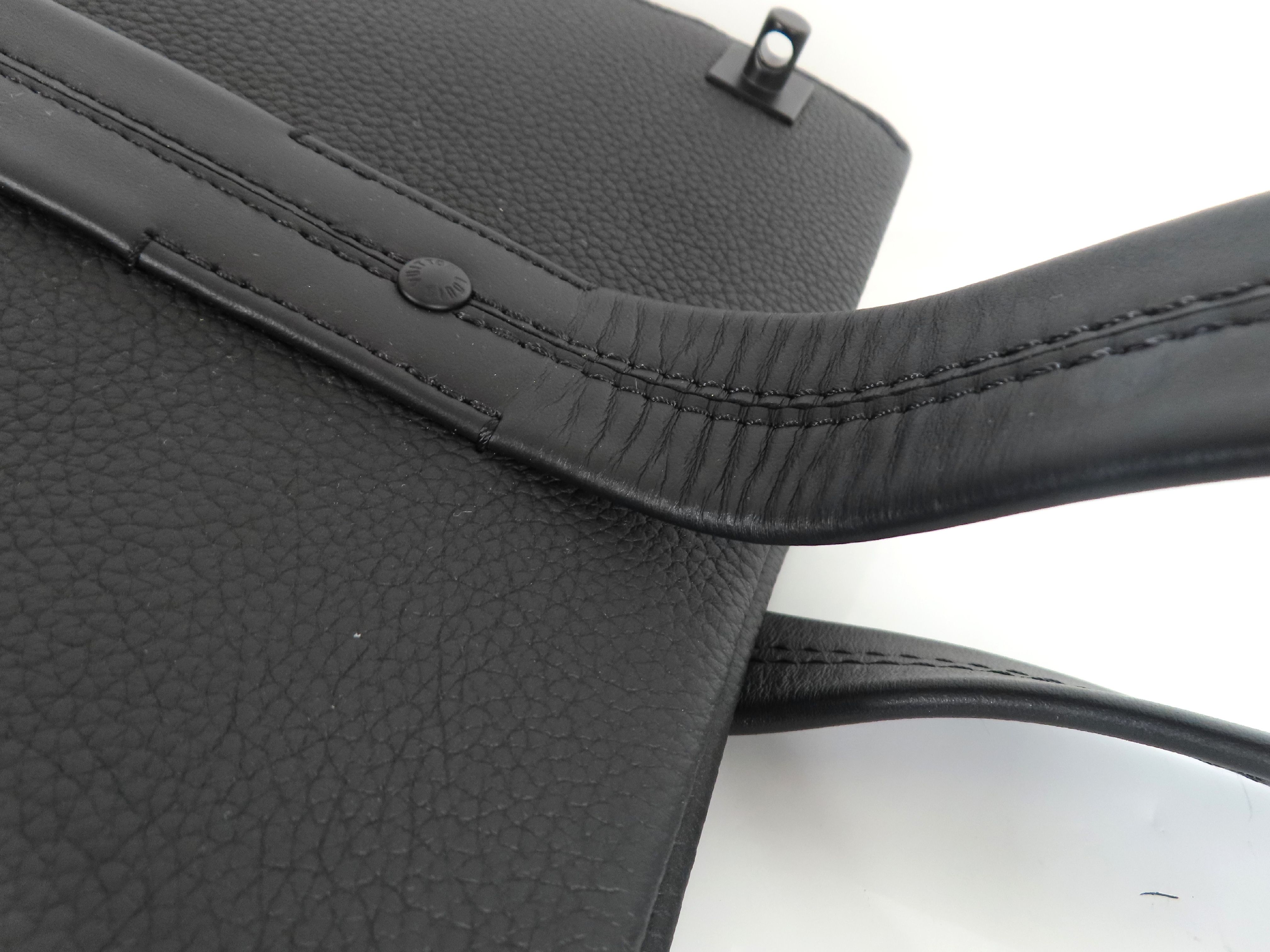 LV Aerogram Takeoff Tote M57308 Shoulder Bag — view 5