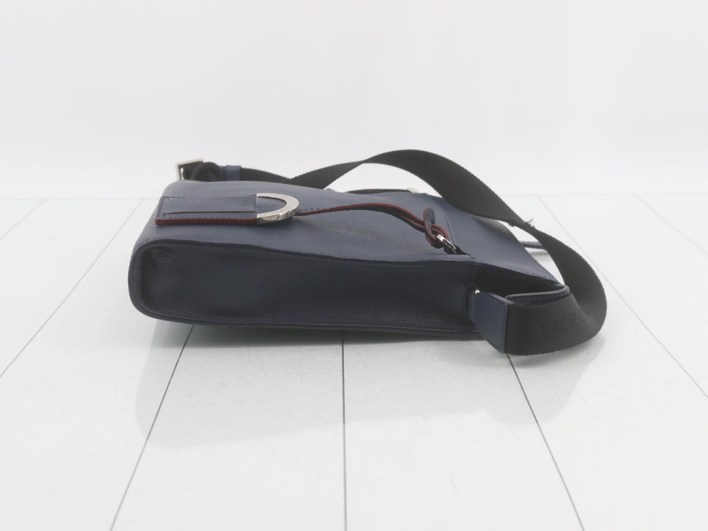 Shoulder bag — view 3