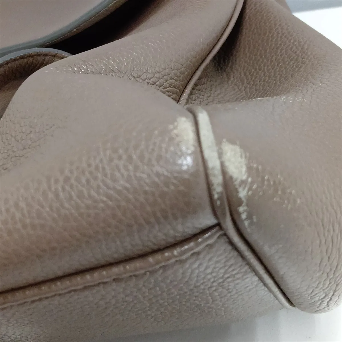 Soft 16-Case Medium Leather Shoulder Bag, Beige — view 11