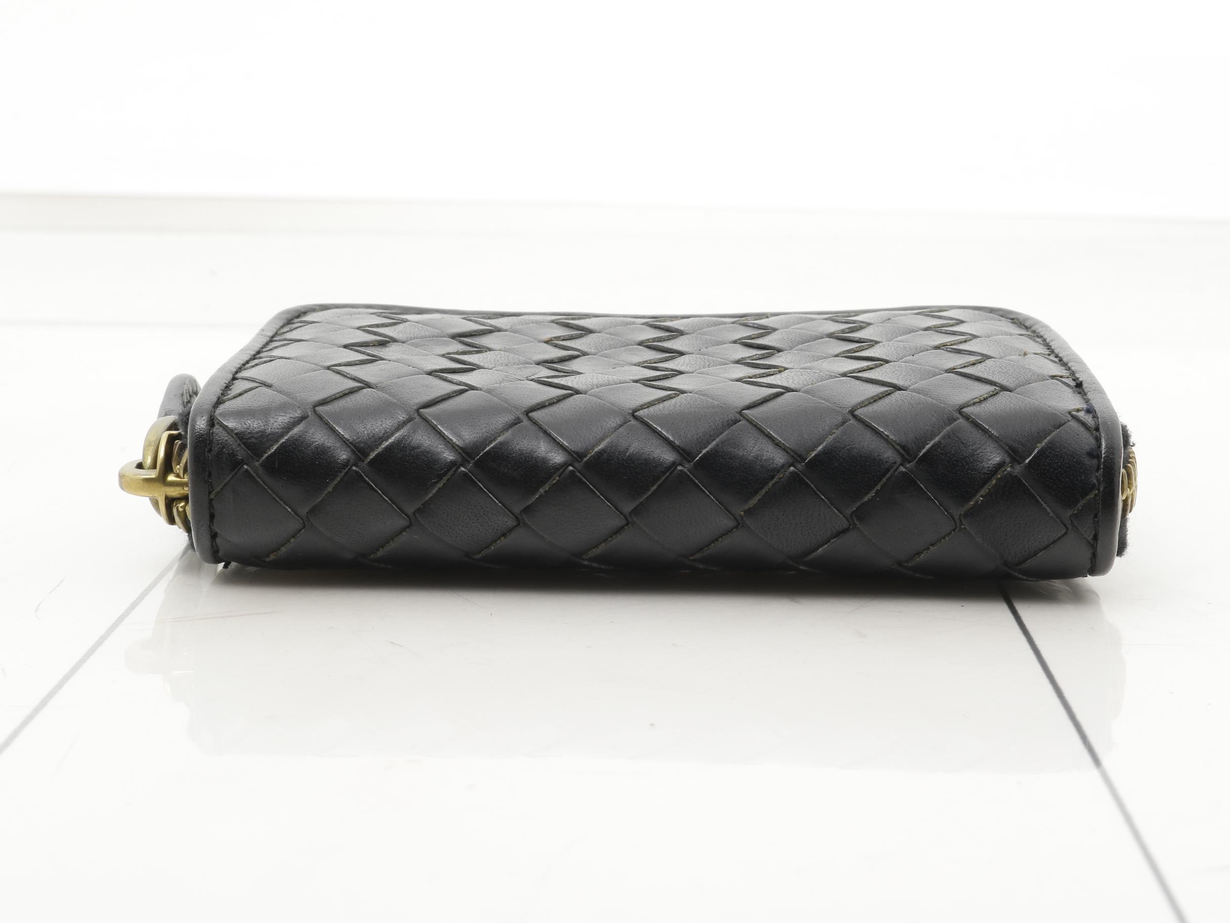 Intrecciato Round Zipper Coin Case, Black — view 3