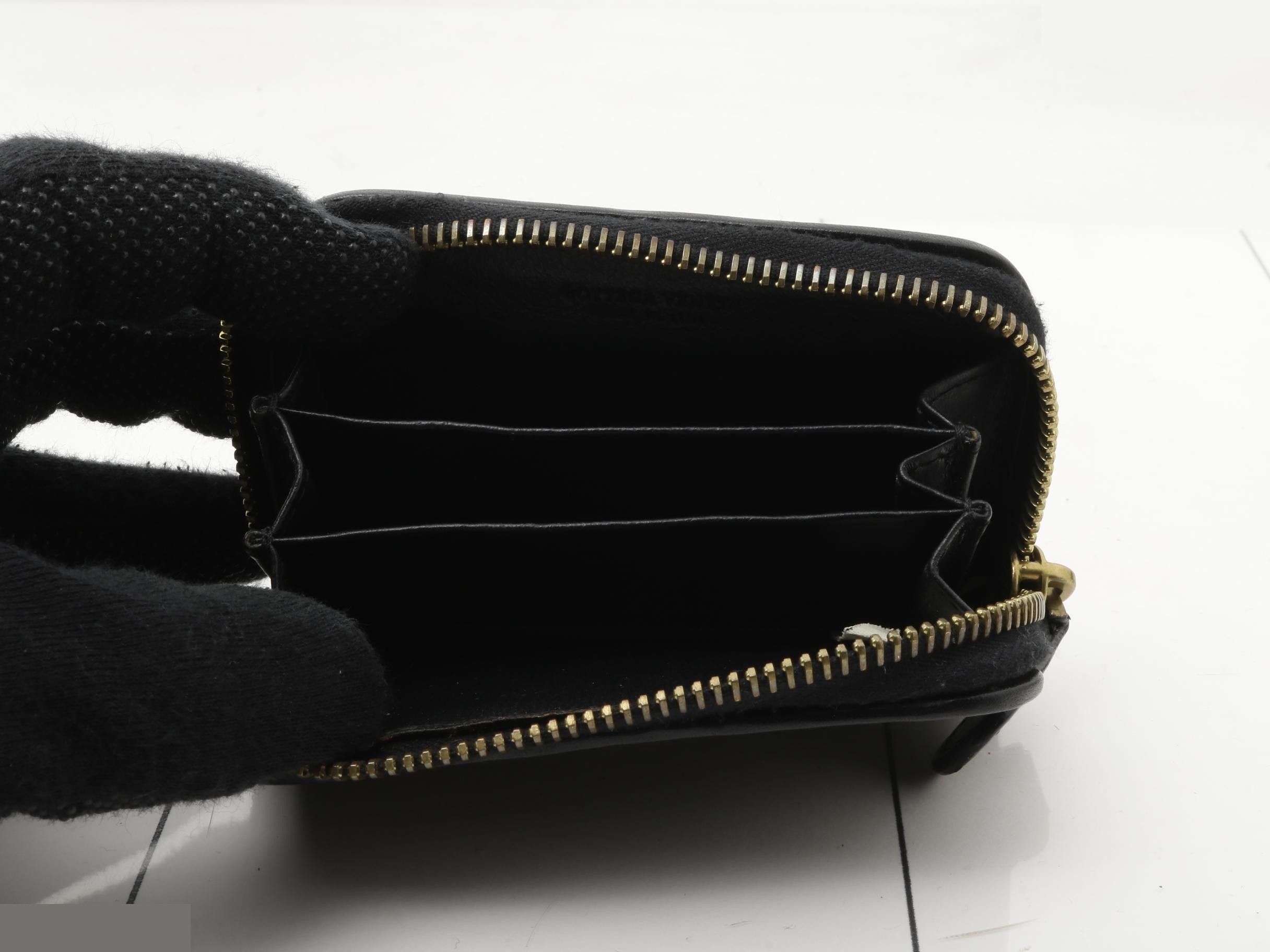 Intrecciato Round Zipper Coin Case, Black — view 4