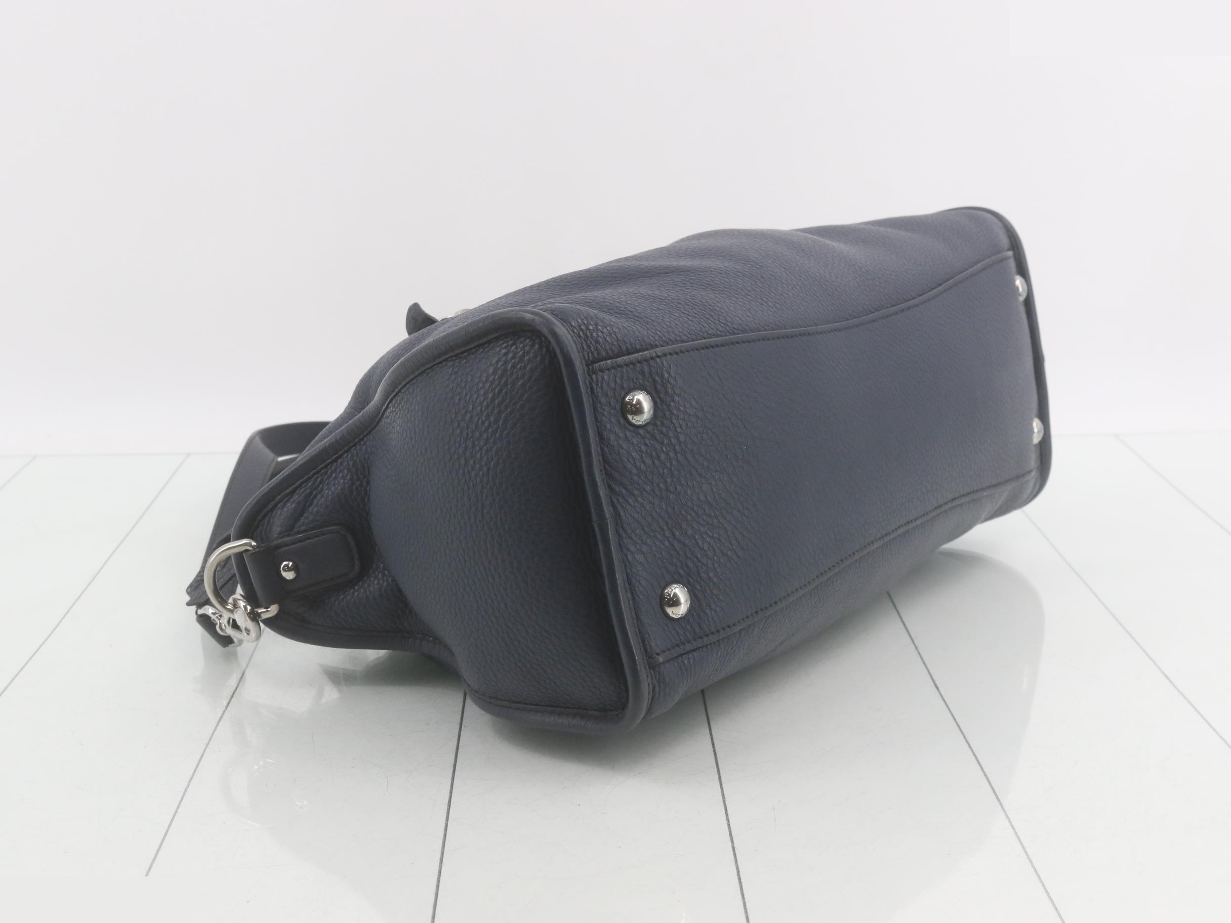 Vitello Phoenix Leather Handbag, 2-Way, with Strap — view 5