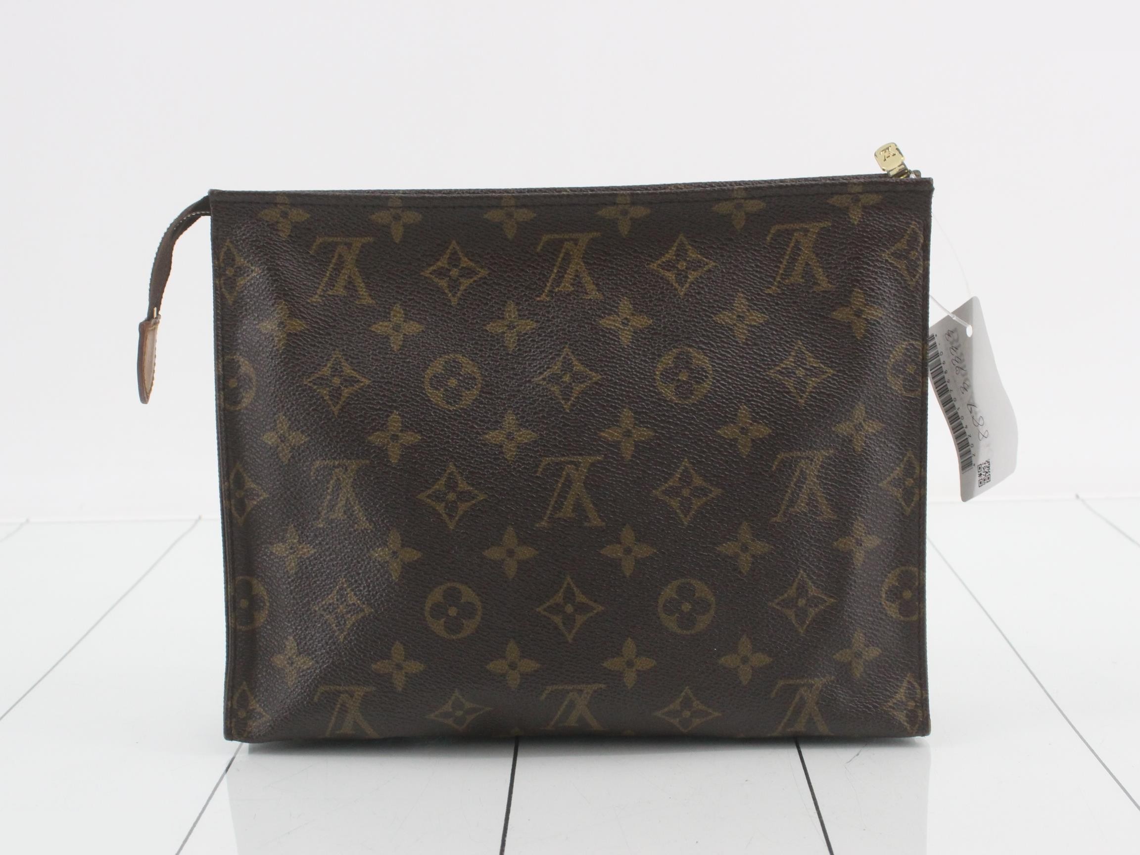 Pochette Toilette 26 Monogram M47542 — view 2