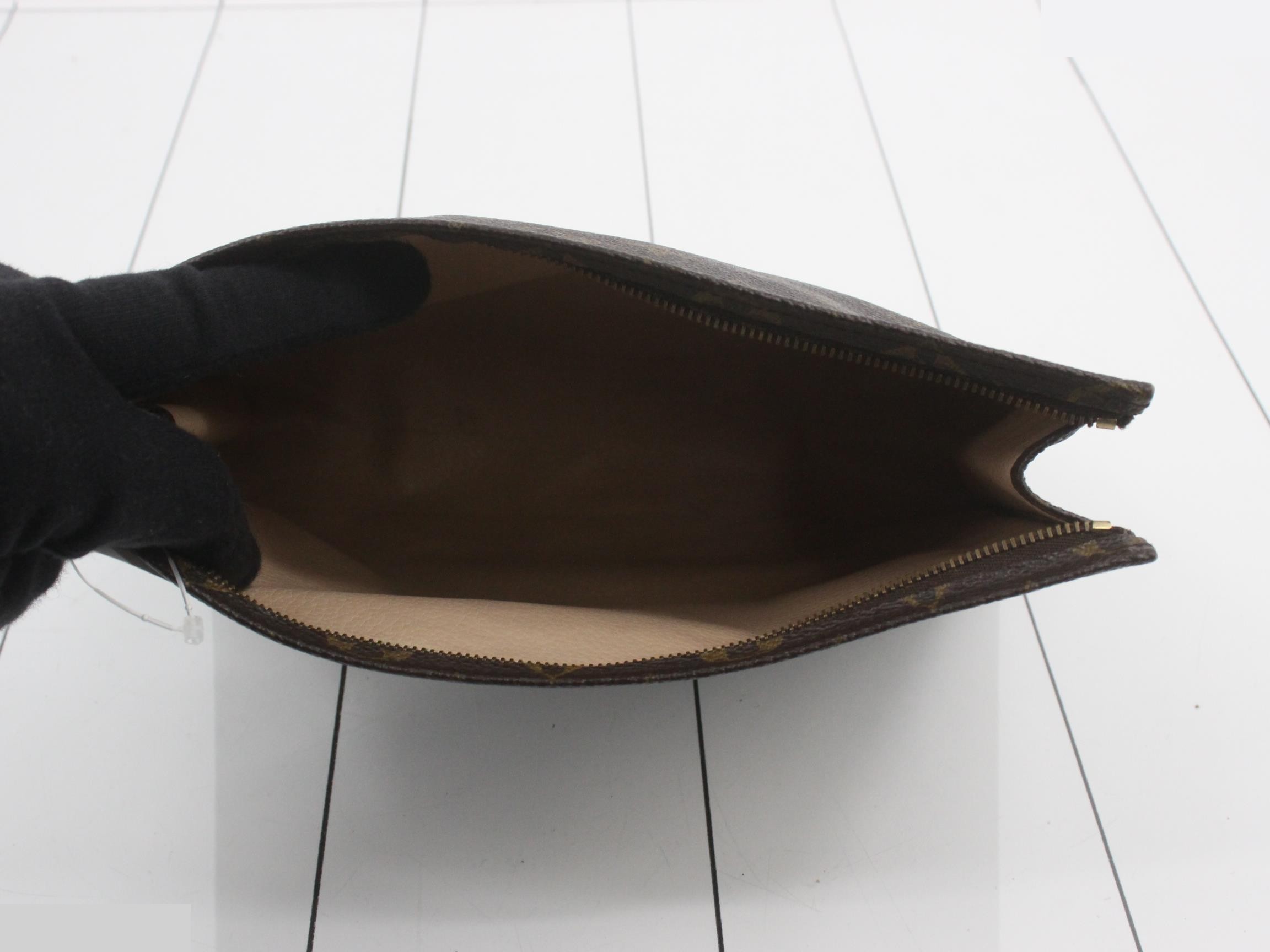 Pochette Toilette 26 Monogram M47542 — view 4