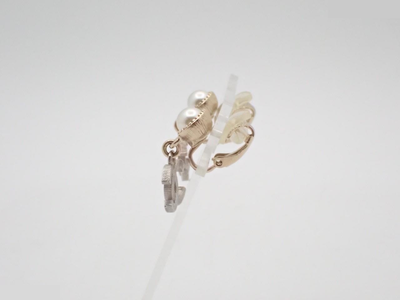 Earrings, Coco Mark design, gold, pearl, stone — view 3