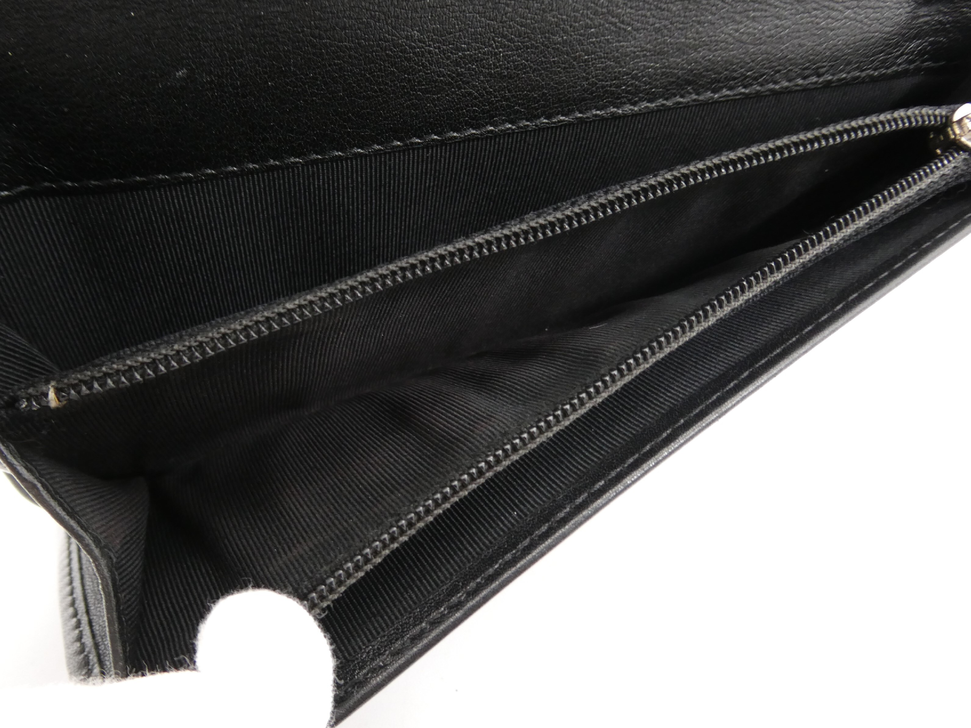 Matelassé Coco Mark Enamel Bi-fold Long Wallet — view 7