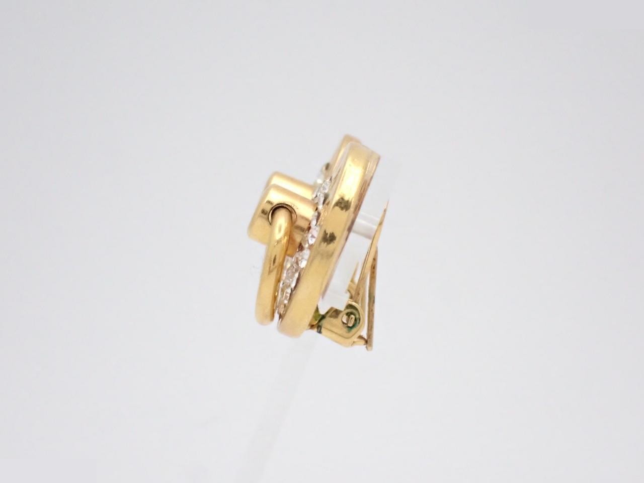 Precious metals and earrings — view 3