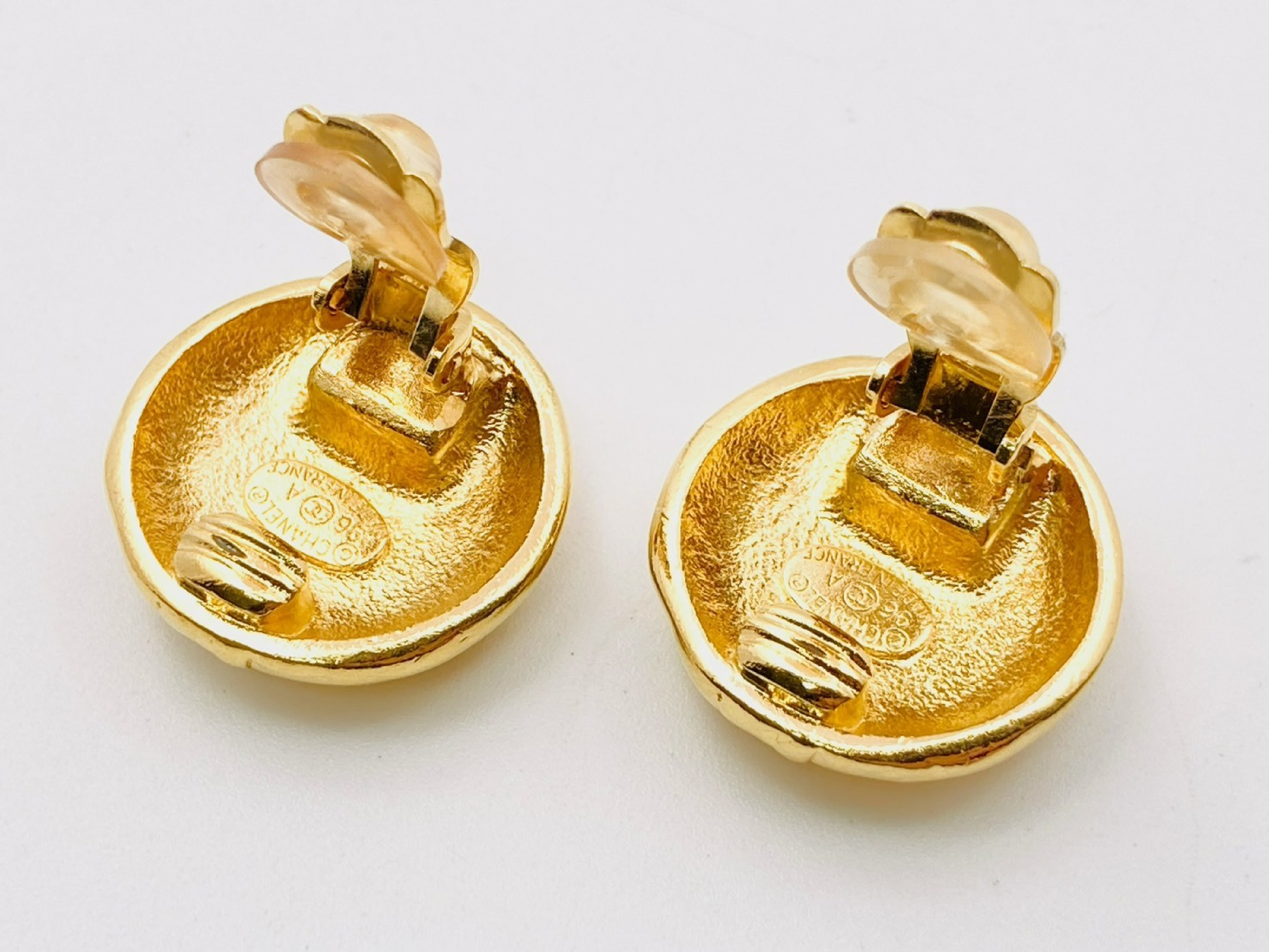 Coco Mark Round Earrings 96A Gold Earrings — view 3