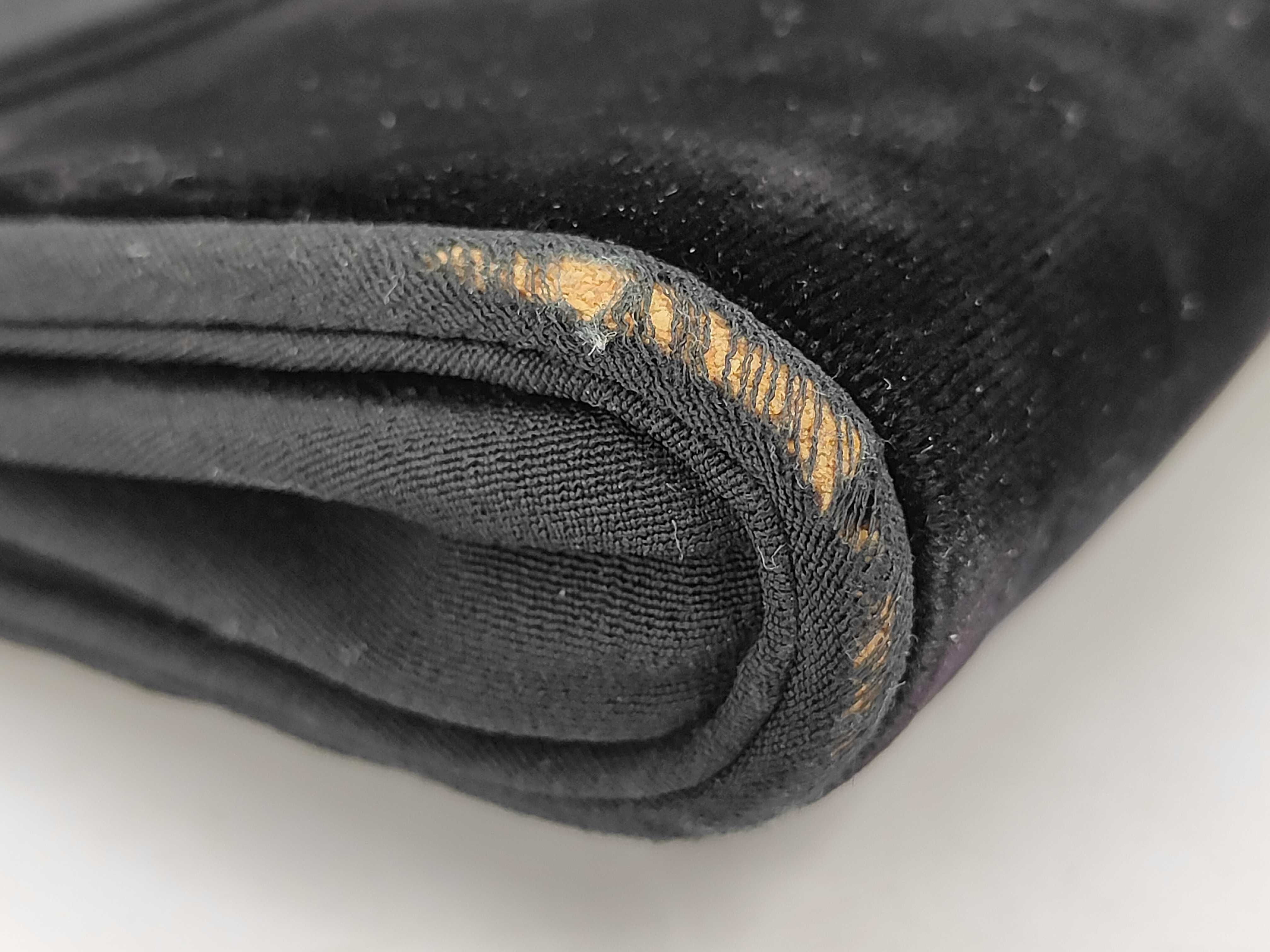 Pouch — view 4