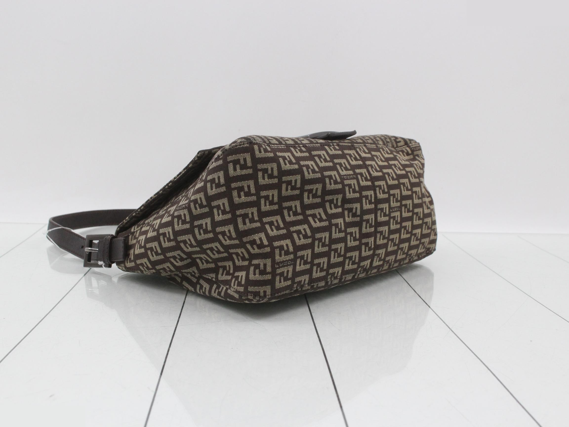 Mamma Bucket 8BR001 Canvas x Leather Shoulder Bag — view 5